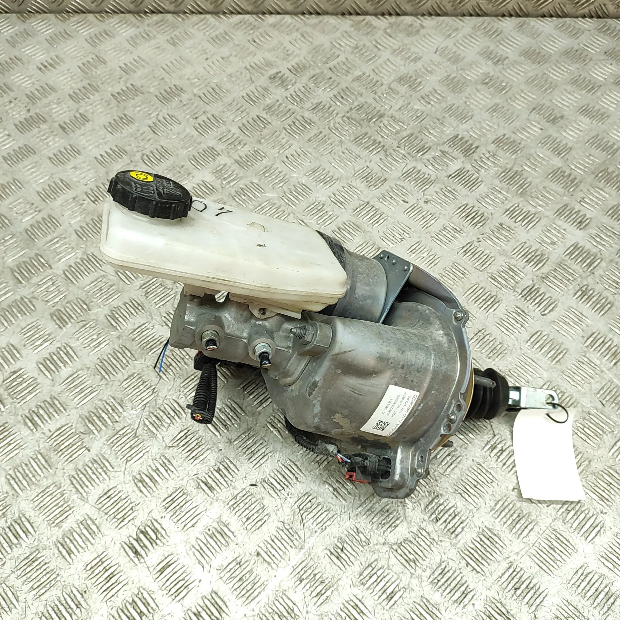 Tesla Model Y Brake Servo Booster 0204N01465, 0204856671, 97475001, 0265954082, 1...