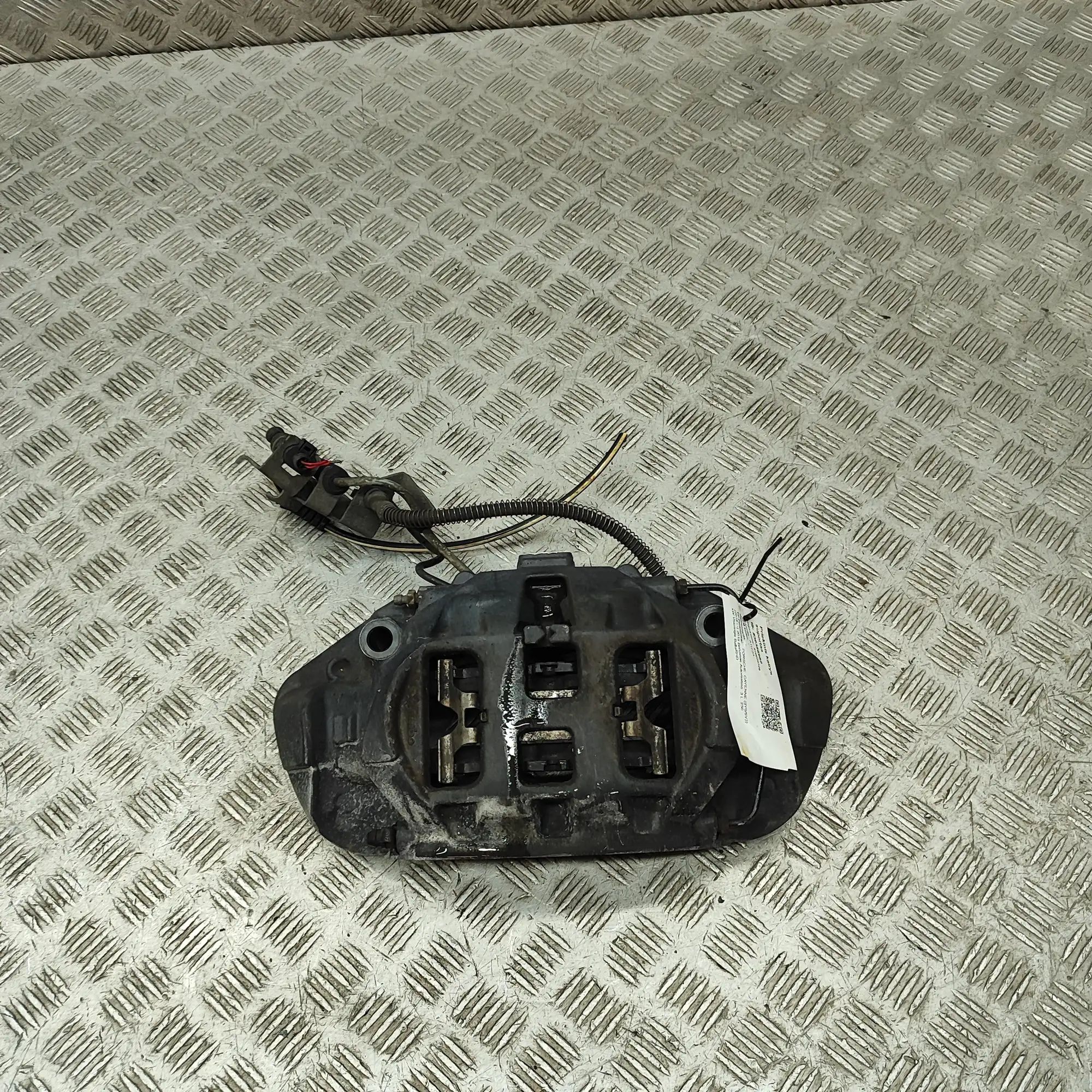 Porsche Cayenne Front Left Brake Caliper 9Y0615123, 9Y0615105CL Front Left Brake Caliper...