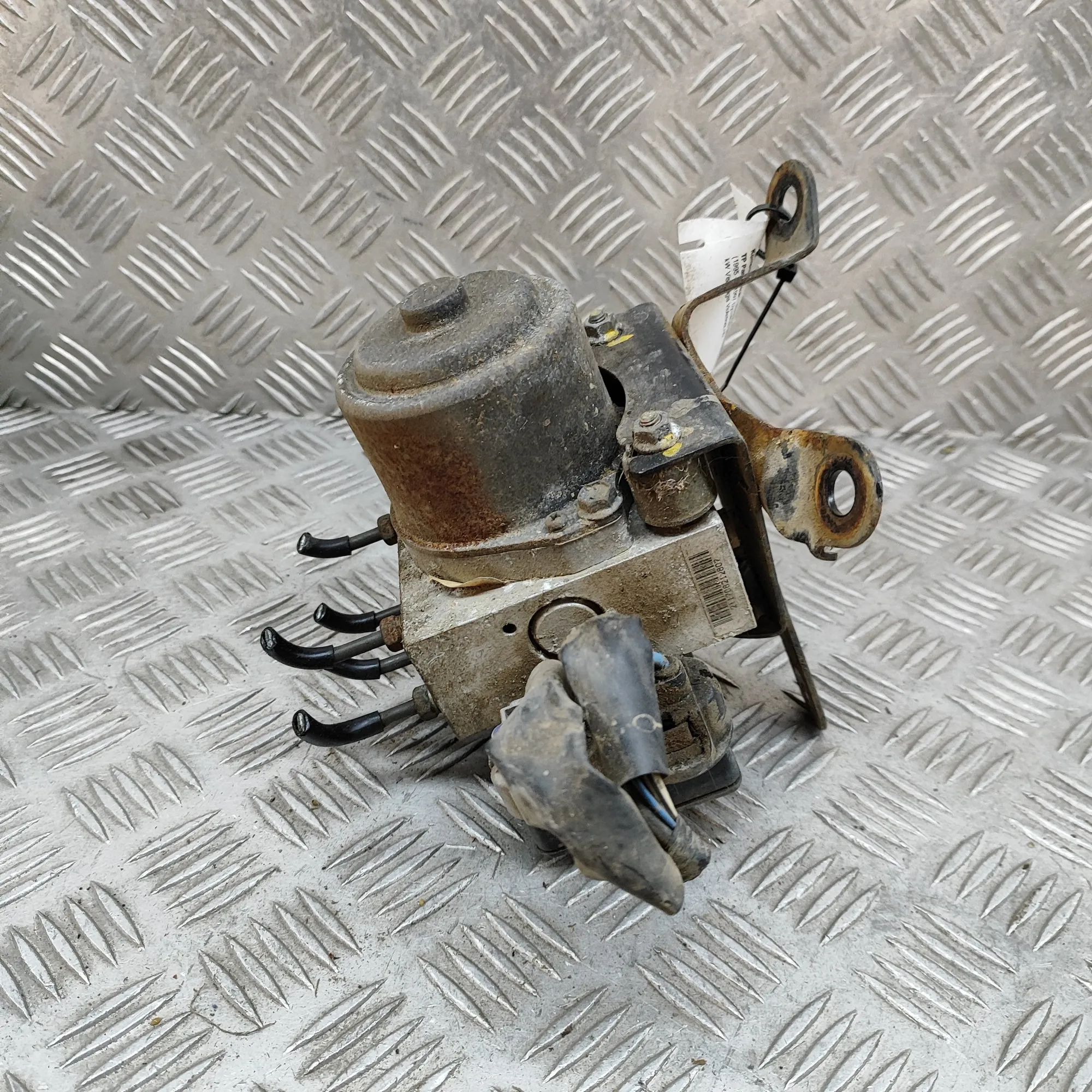 Toyota Land Cruiser 80 ABS pump 4405060020, 44050-60020 ABS Pump TOYOTA LAND CR...