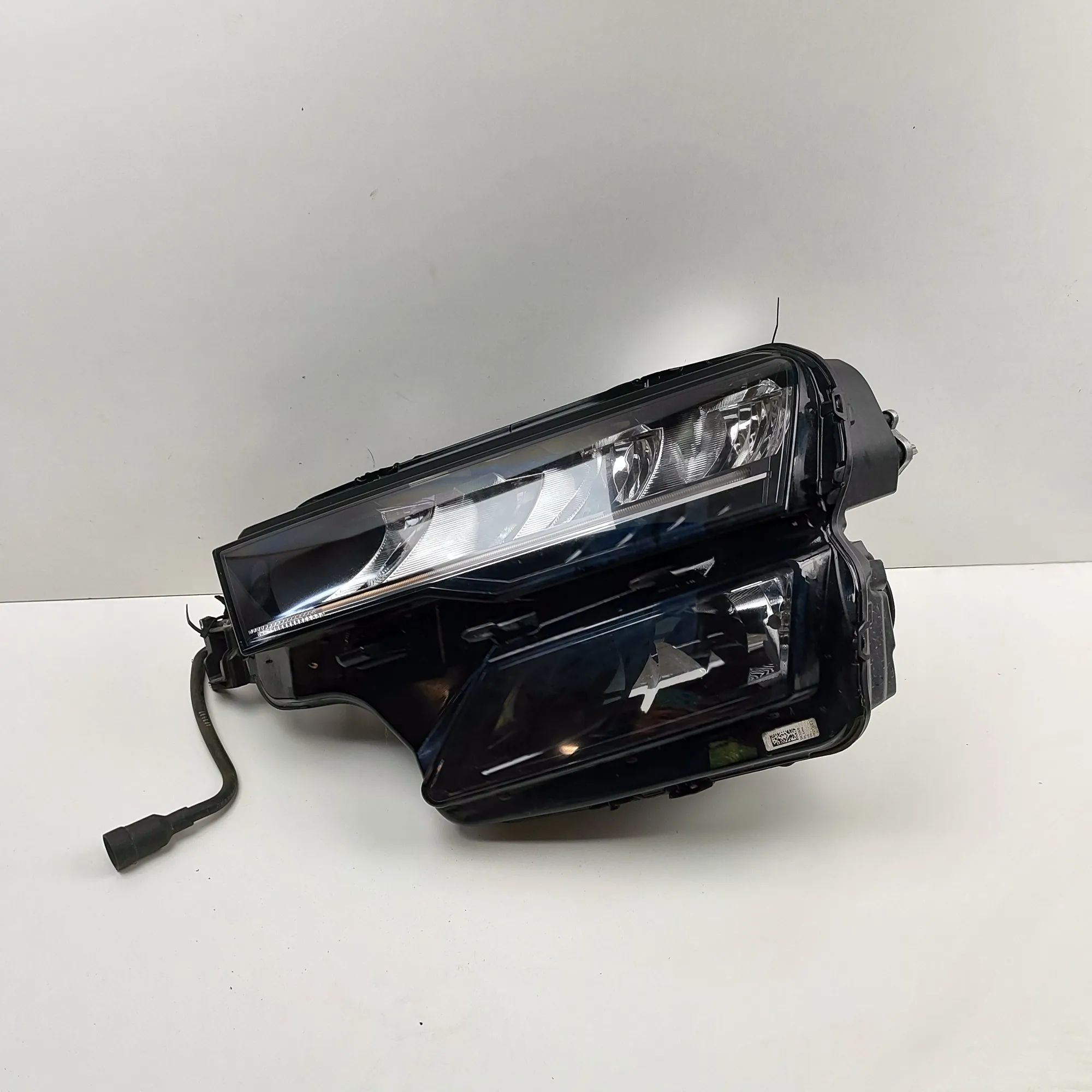 Skoda Karoq Front Left Headlight