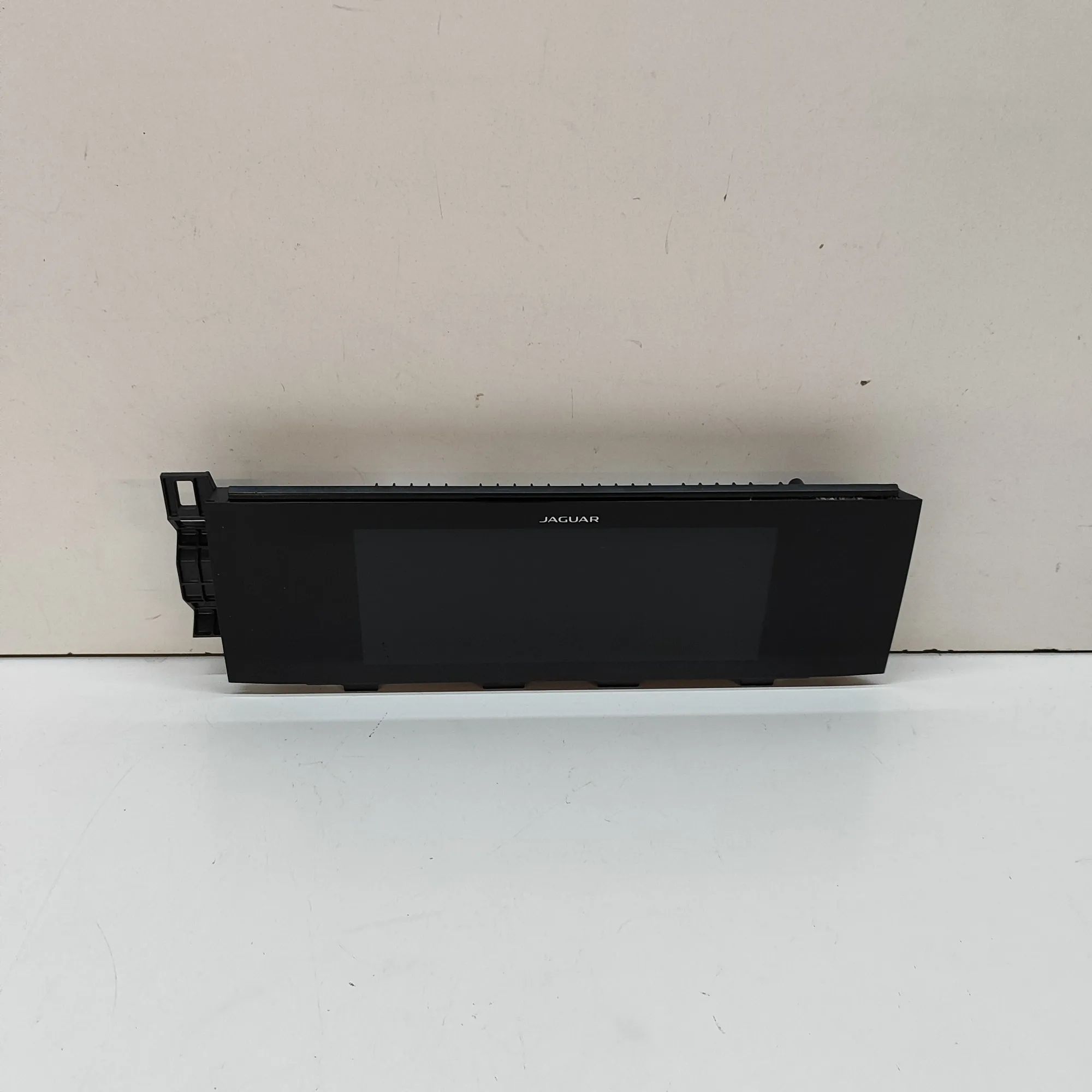 Jaguar I-Pace Navigation Screen Display J9D3-19C279-AF Navigation Screen Display JAGUAR...