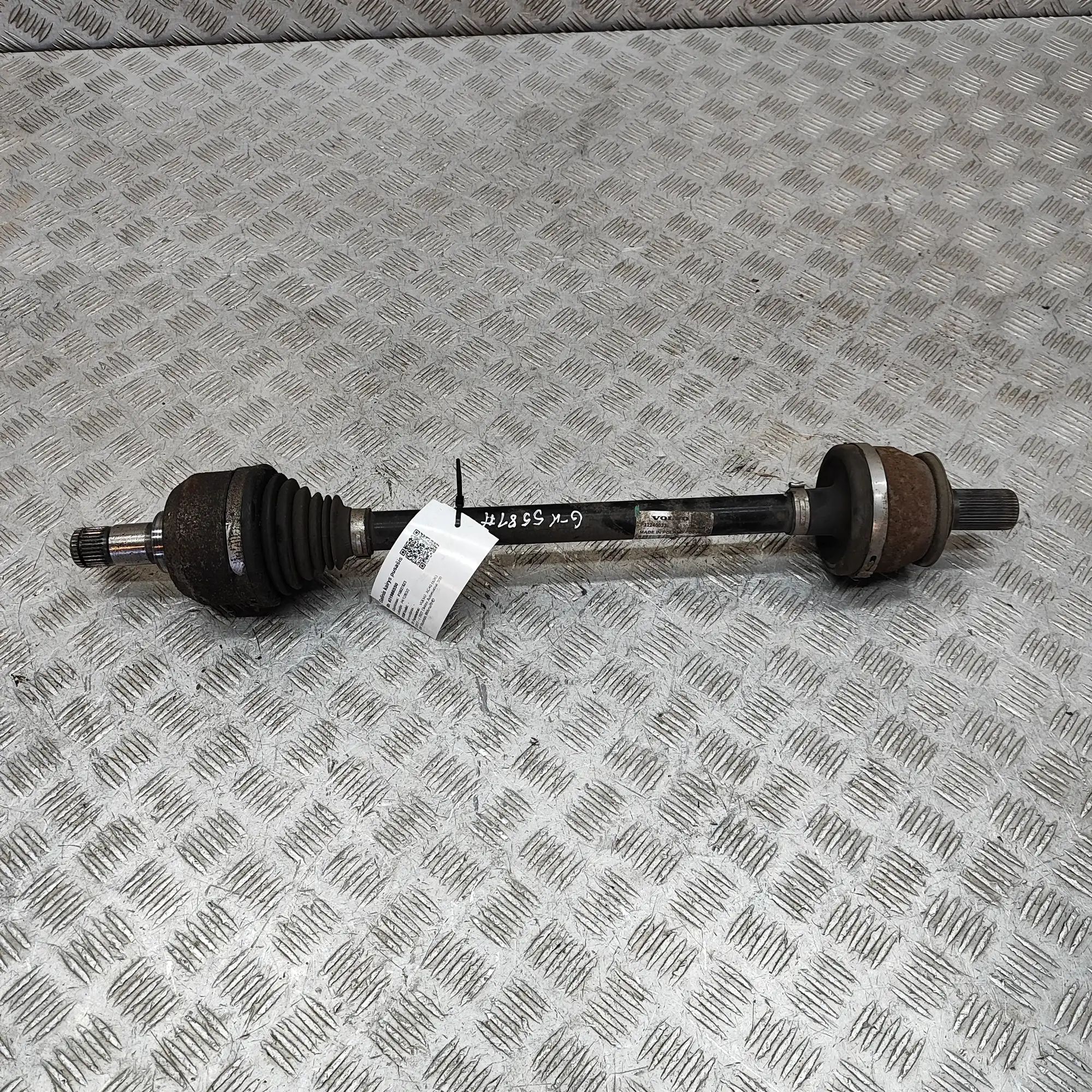 Volvo XC40 / EX40 Rear Left Driveshaft 32240033, P32240033 Rear Left Driveshaft VOLVO ...
