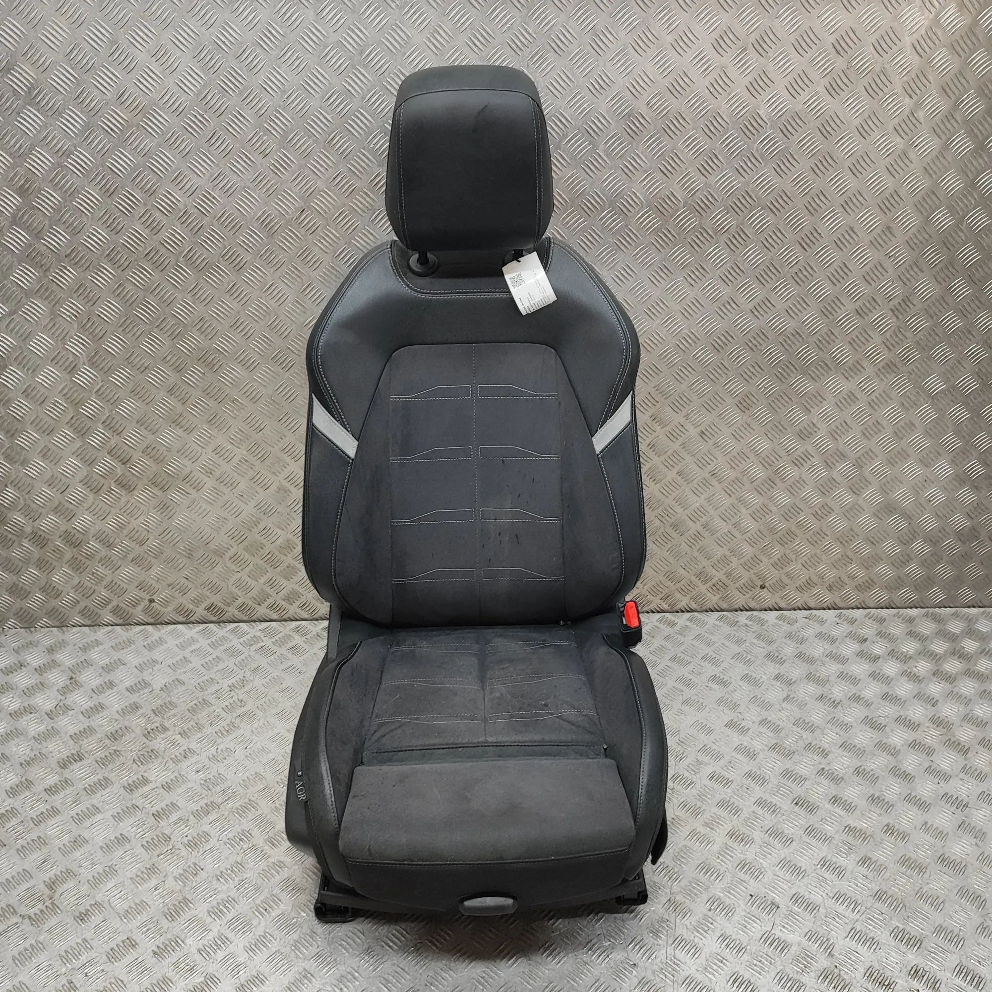 Opel Astra (L) Front Right Seat 9832588780 Front Right Seat OPEL ASTRA (L O5) (...