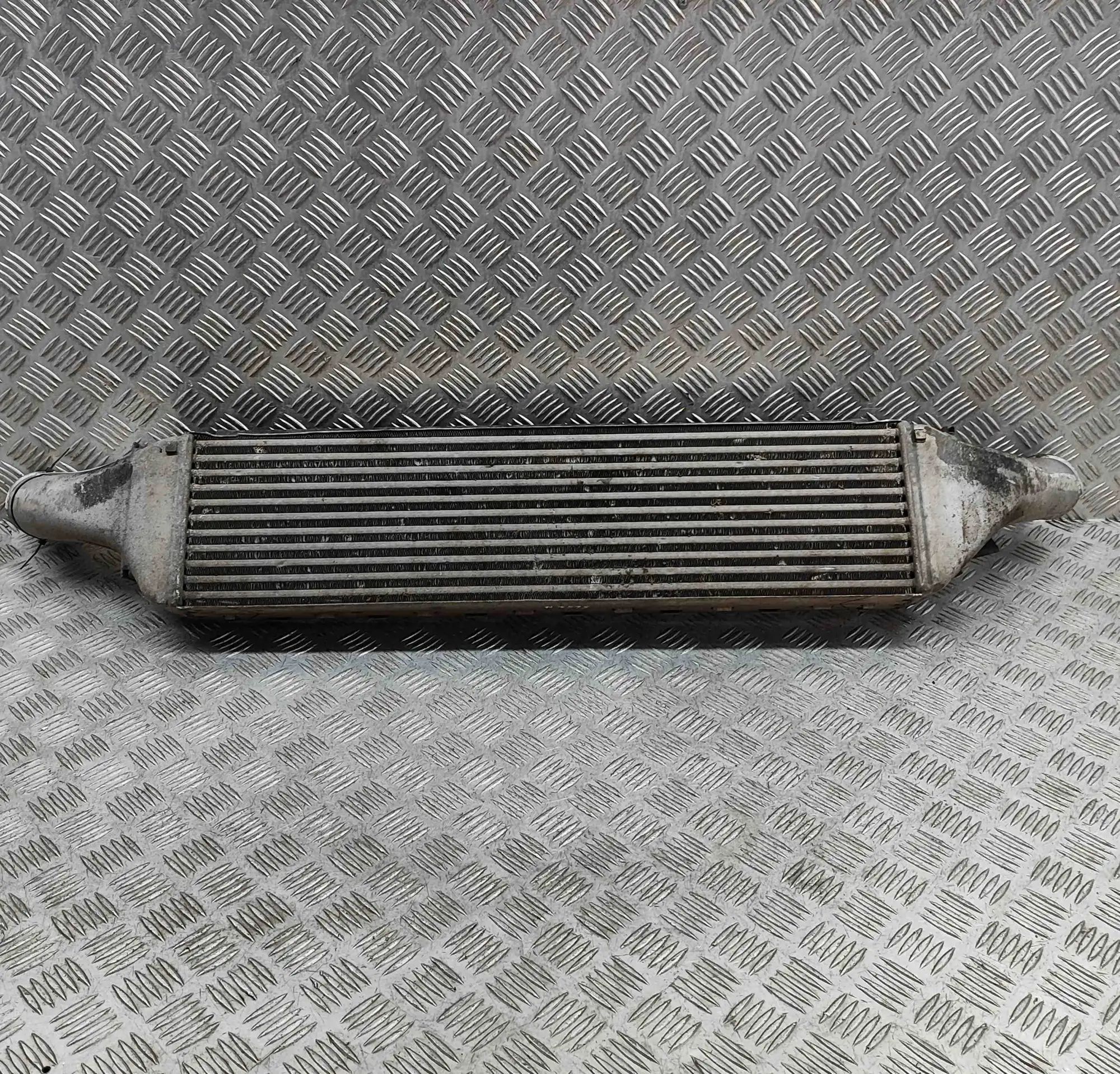 Audi A7 (4G) Intercooler radiator 4G0145805J Intercooler Radiator AUDI A7 (Sportb...