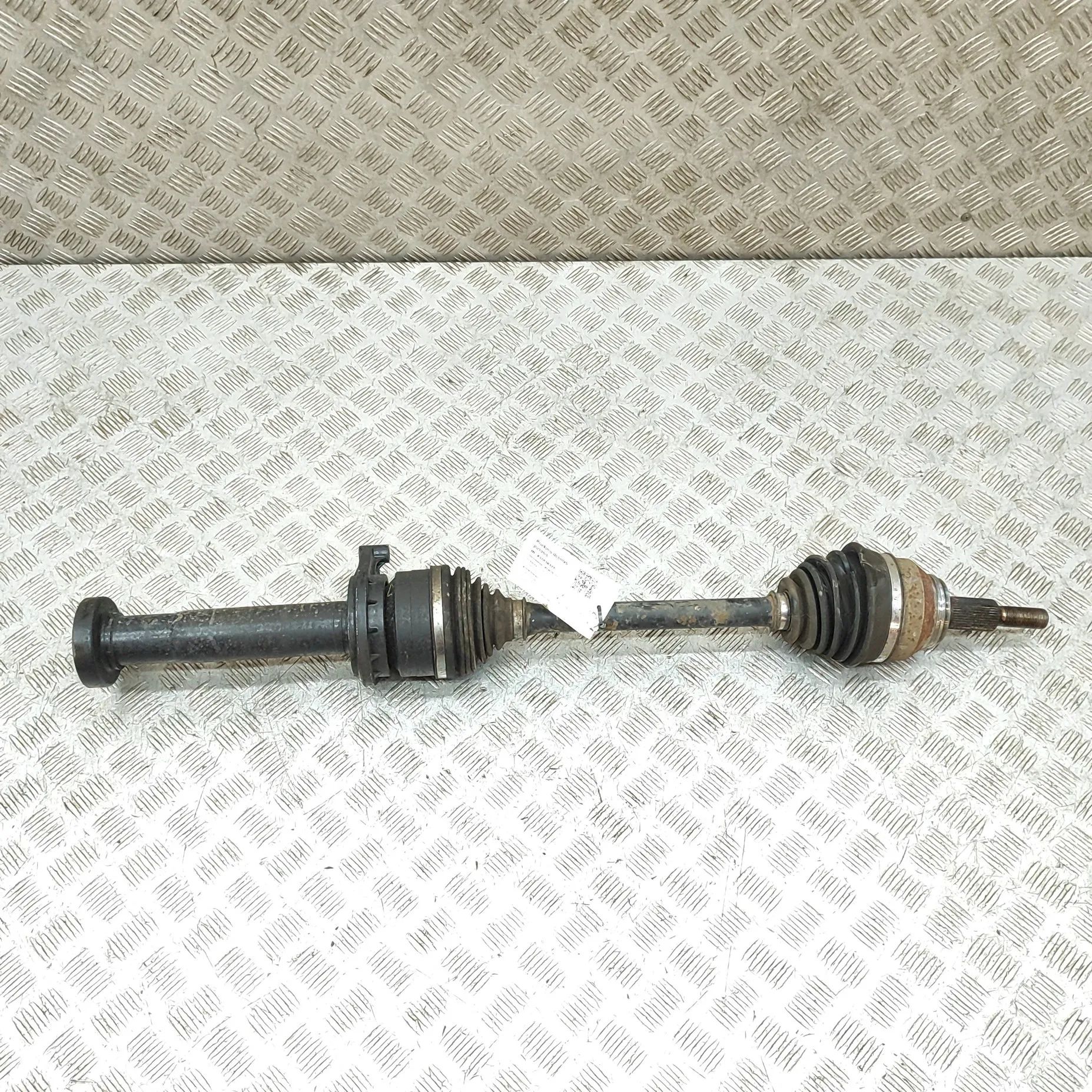 Volkswagen Transporter (T6, Caravelle, Multivan) Front Right Driveshaft 7LA407272M Front Right Driveshaft VW TRANSPORTE...