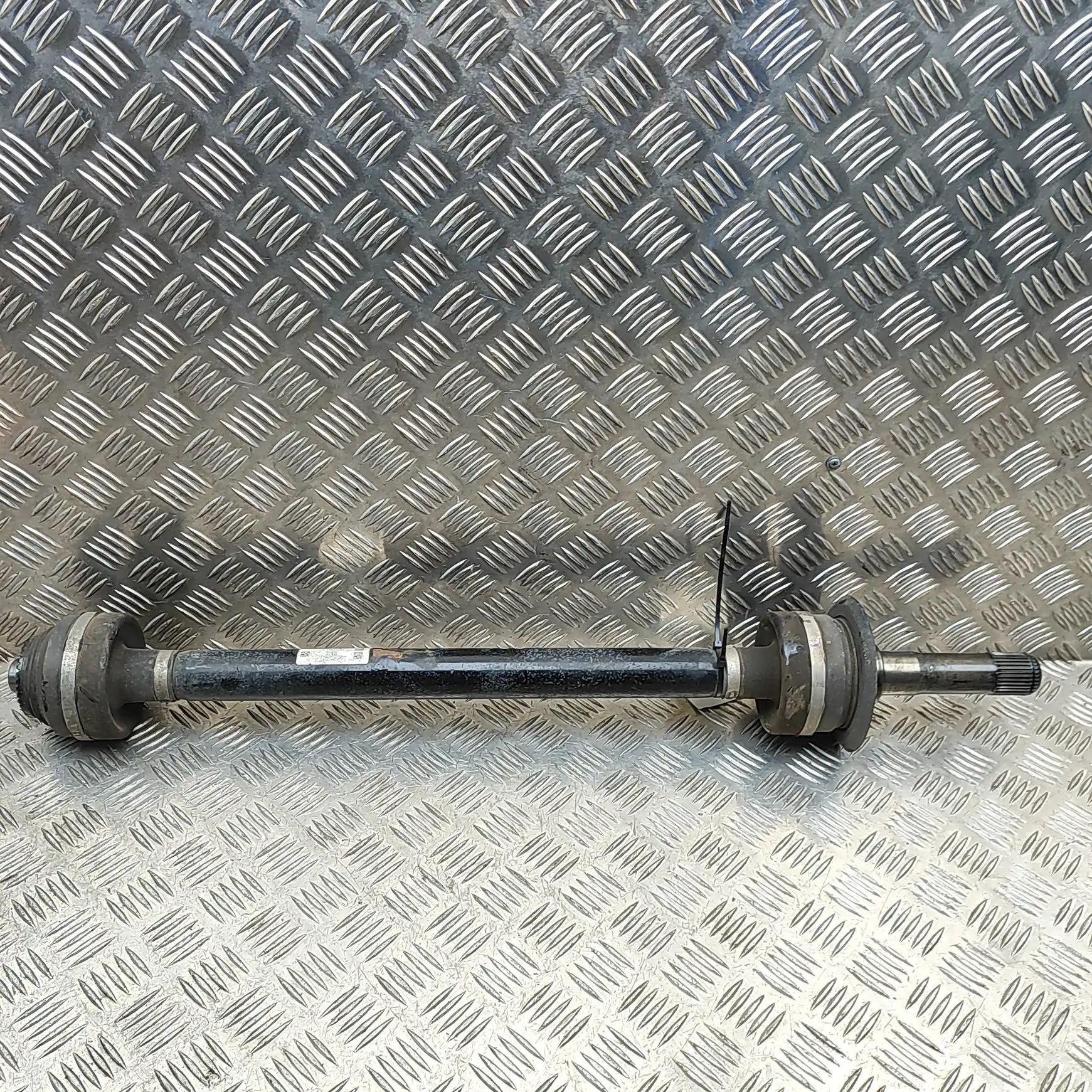 BMW X3 / iX3 (G01) Rear Right Driveshaft 7847412 Rear Right Driveshaft BMW X3 (G01, F97)...
