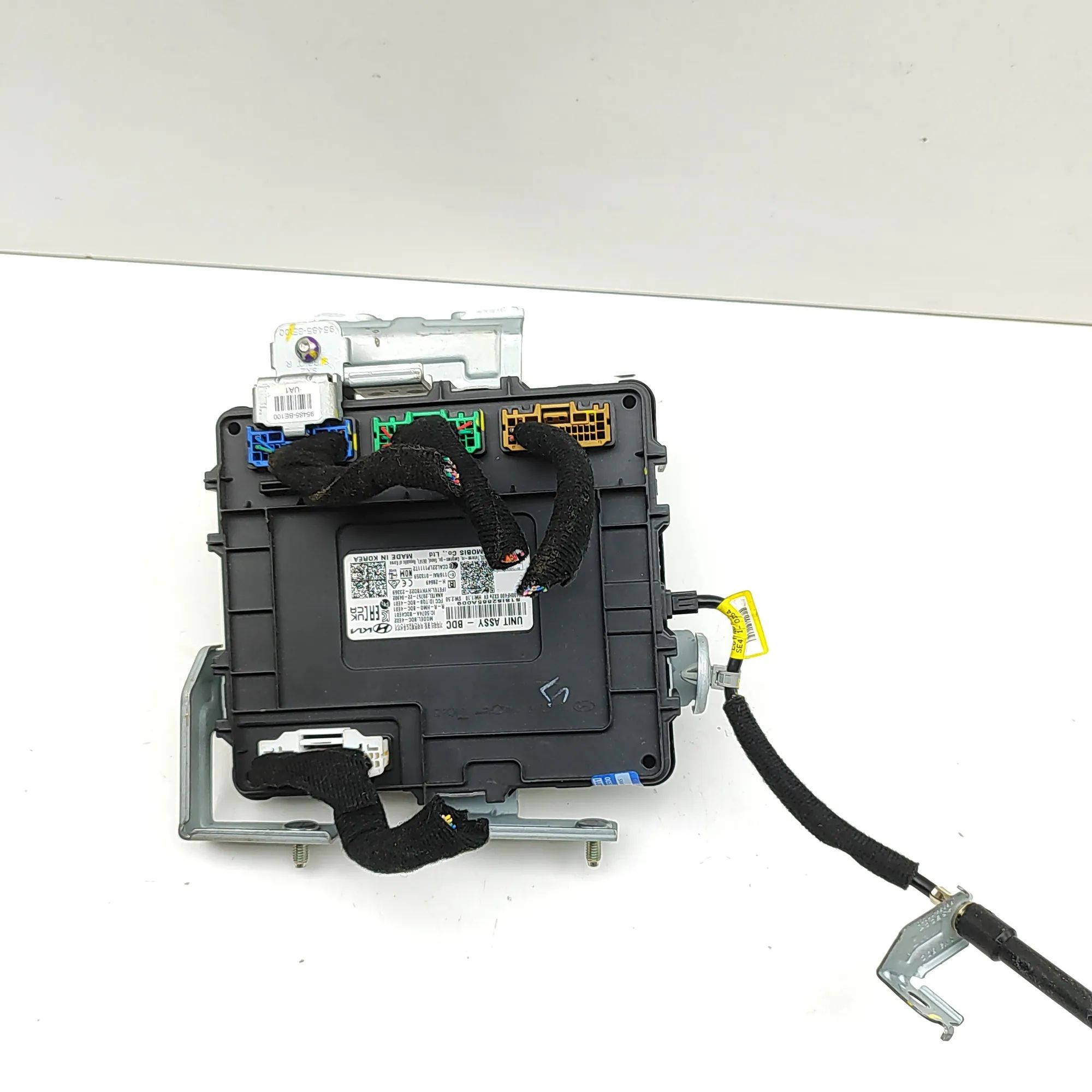 Hyundai Kona Comfort Control Unit 95485-BE100, 95400-HF400 Comfort Control Unit H...