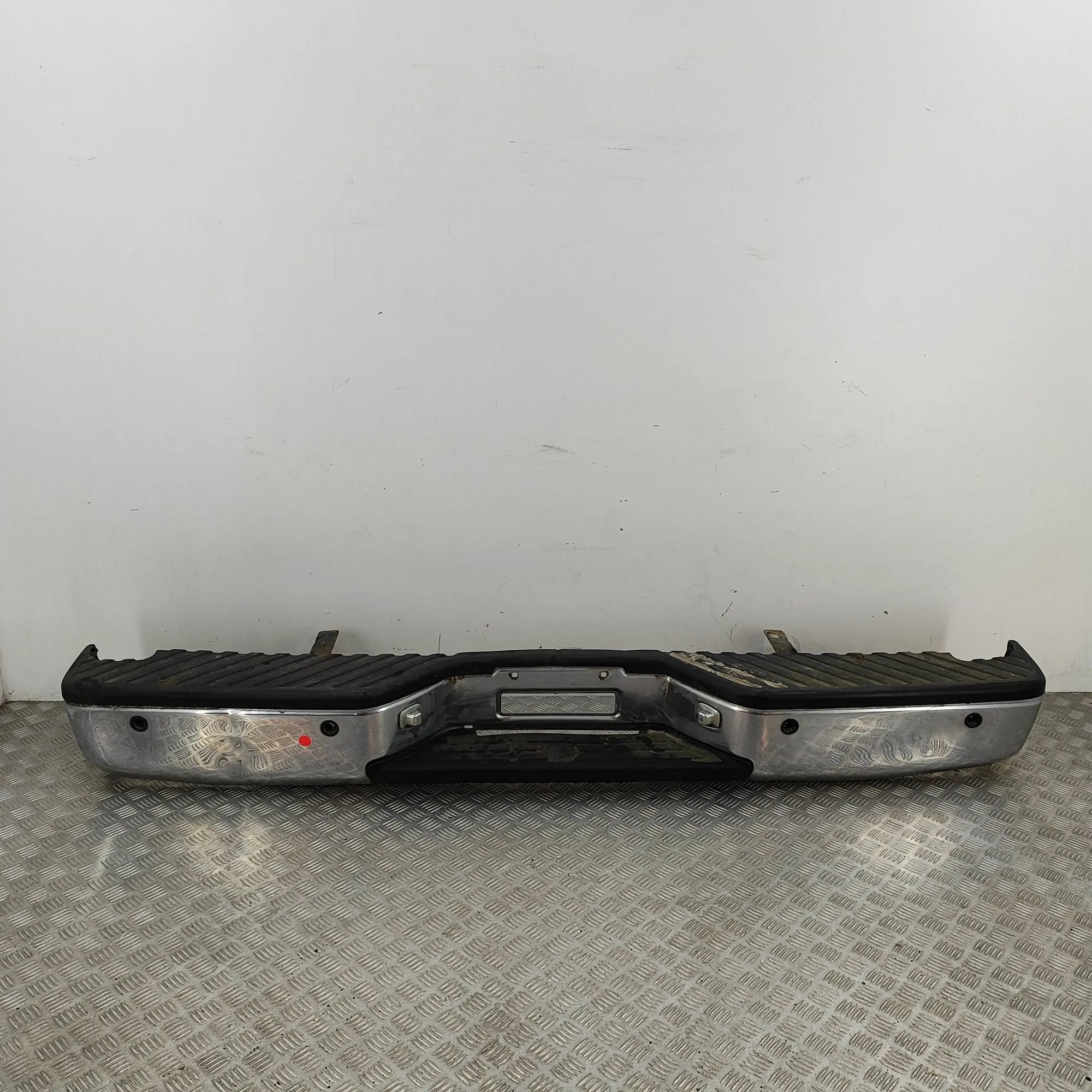 Nissan Titan rear bumper 85010-8S226 Rear Bumper NISSAN TITAN (2003-...)...