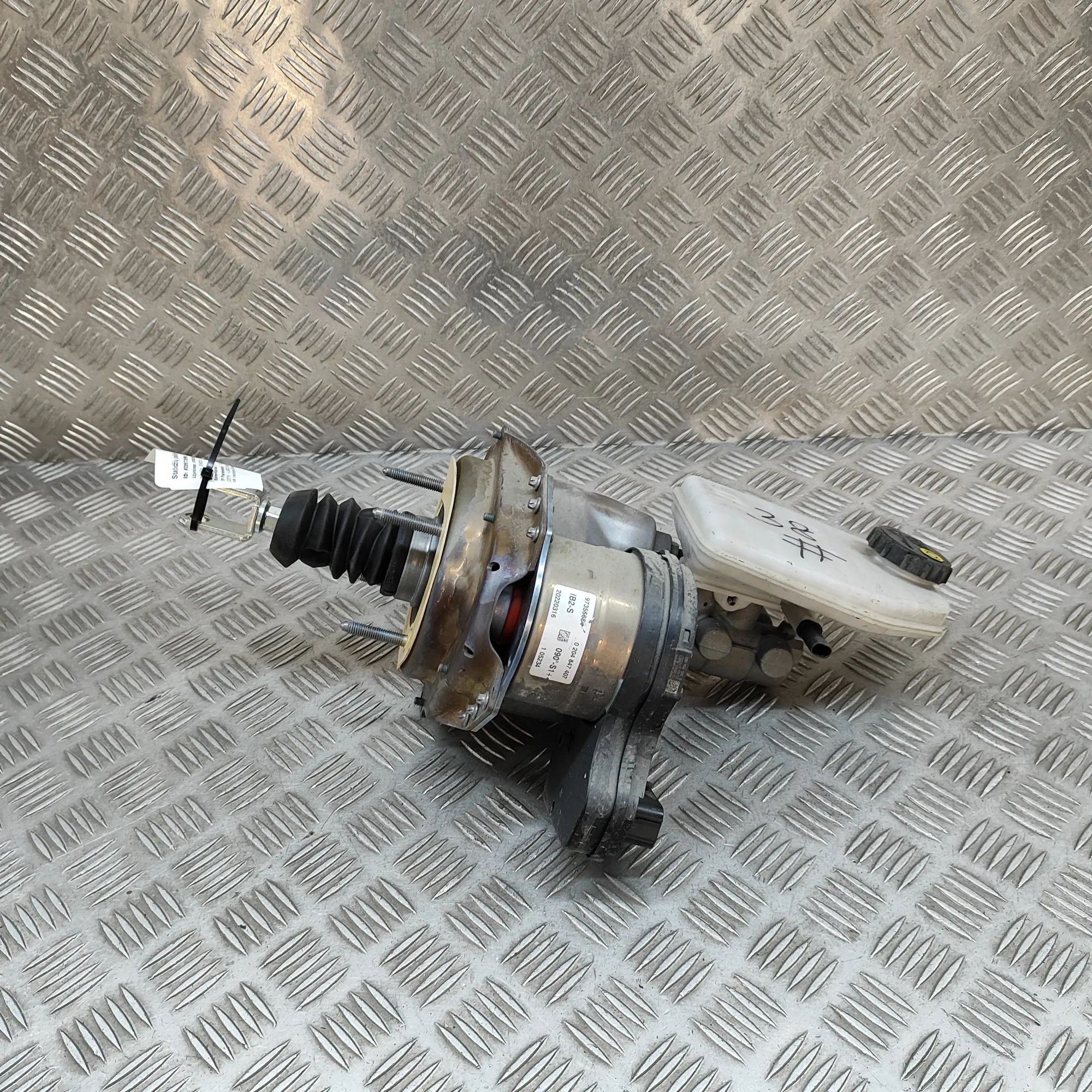 Tesla Model Y Brake Servo Booster 0204N01078, 1188671-50-A Brake Servo Booster TE...
