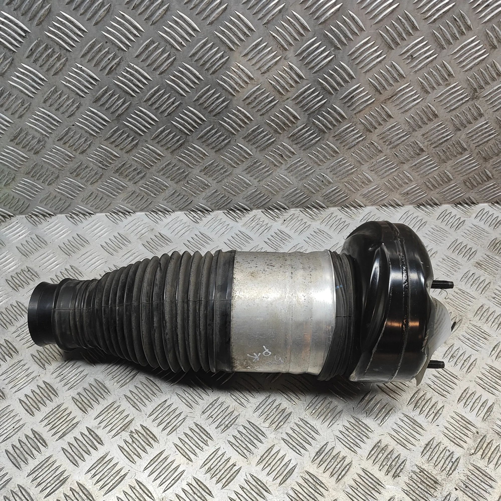 Mercedes-Benz GLE (W167) Front Left Air Shock Absorber HH-AF1035-501 Front Left Air Shock Absorber MER...