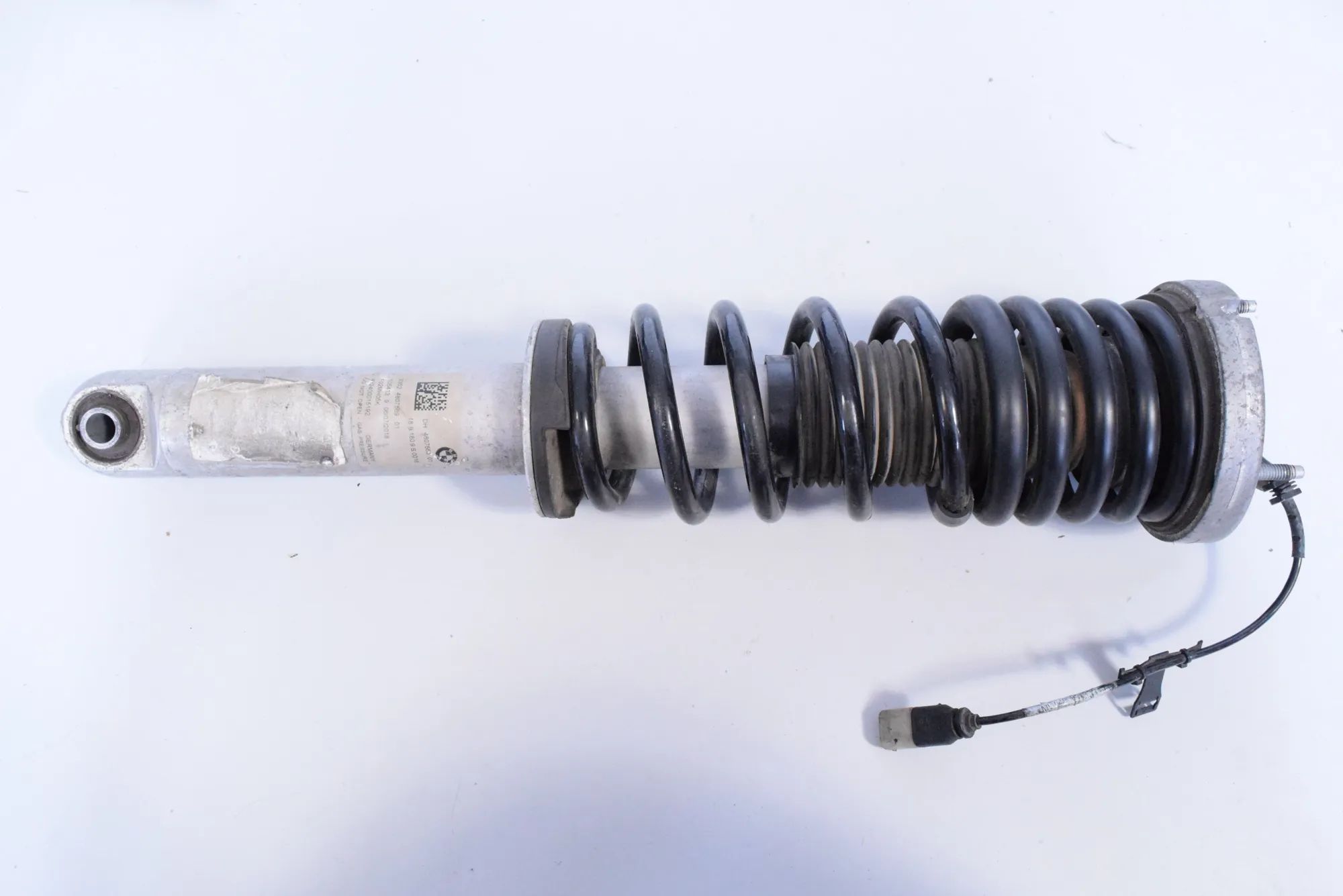 BMW 8 (G15) Rear Right Shock Absorber 33524807569, 4807569 Rear Right Shock Absorber ...