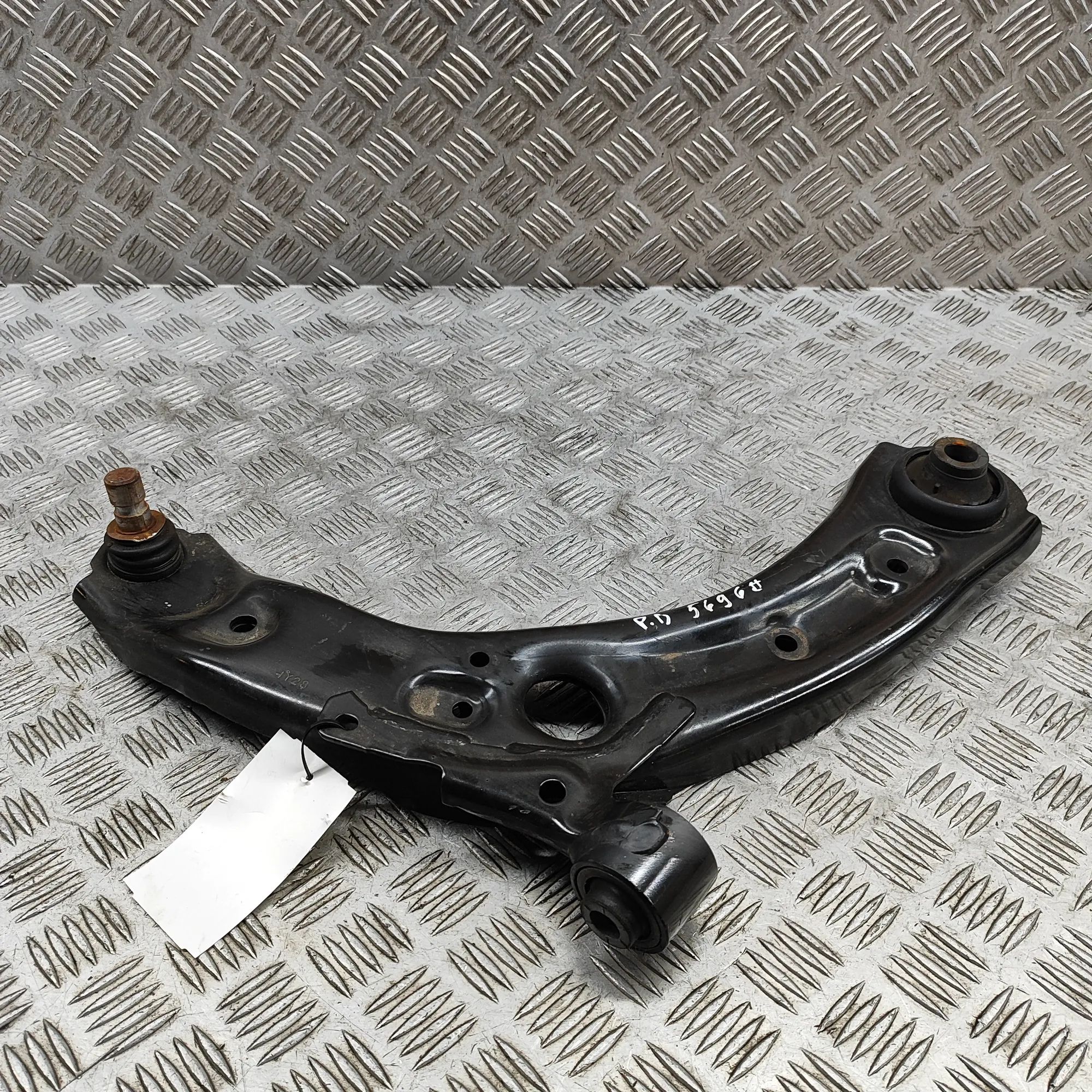 Mazda 3 (BP) Front Right Lower Control Arm BCKE-34-300K Front Right Lower Control Arm MAZD...