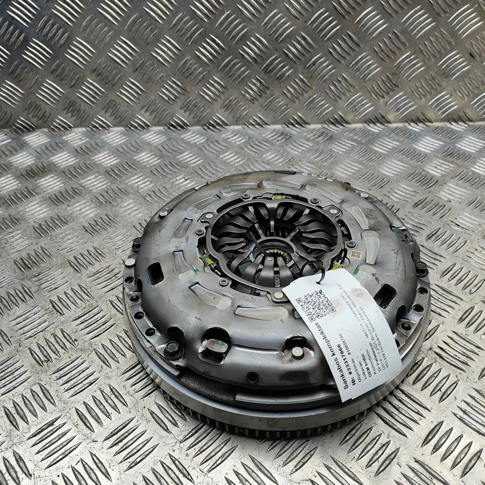 Mazda 3 (BP) комплект сцепления PY1216460, PY11-16610-Z01, PE41-16410-Z01 Clutc...