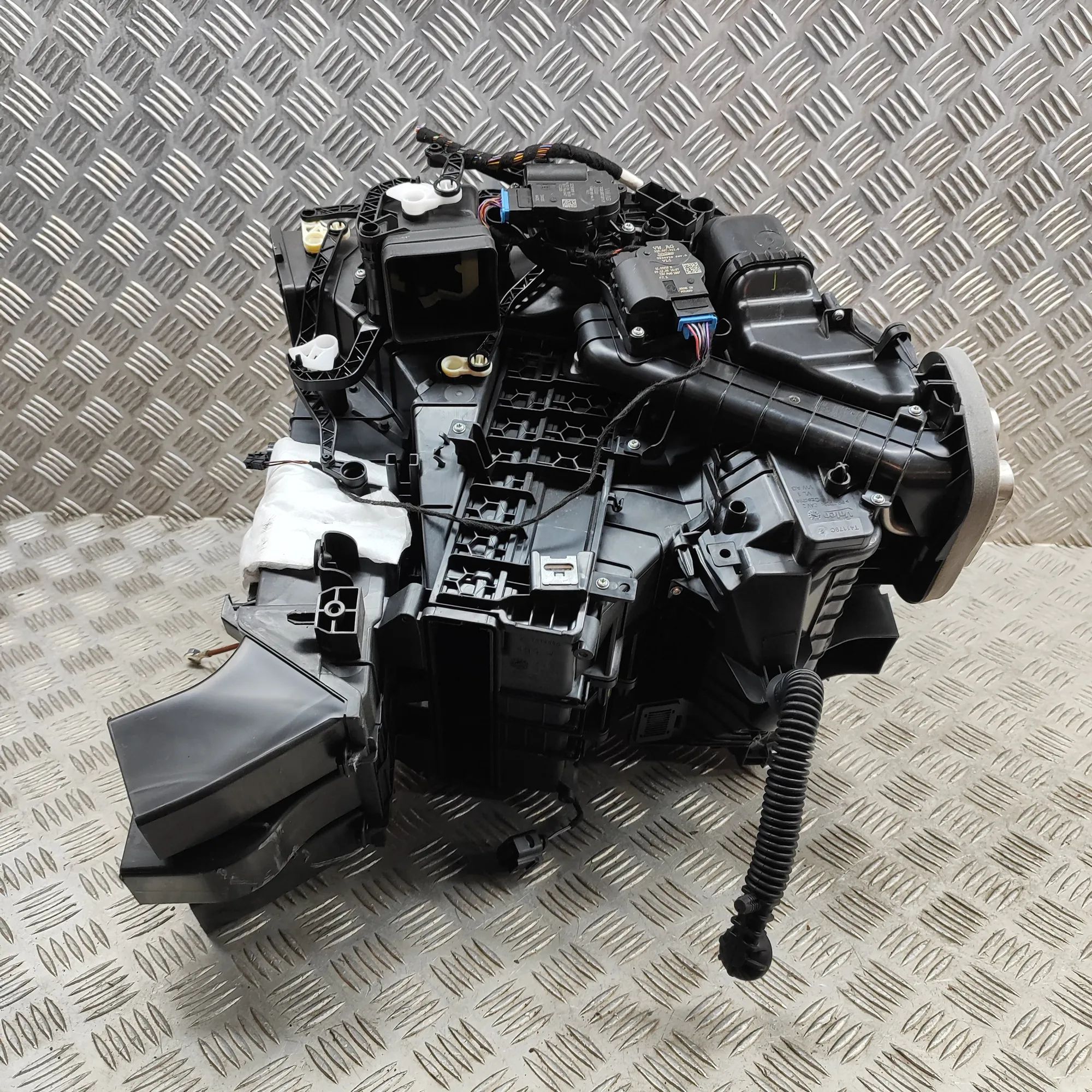 Skoda Enyaq Interior Heater T48318B, 1EA820353C, 2Q0907511F Interior Heater...