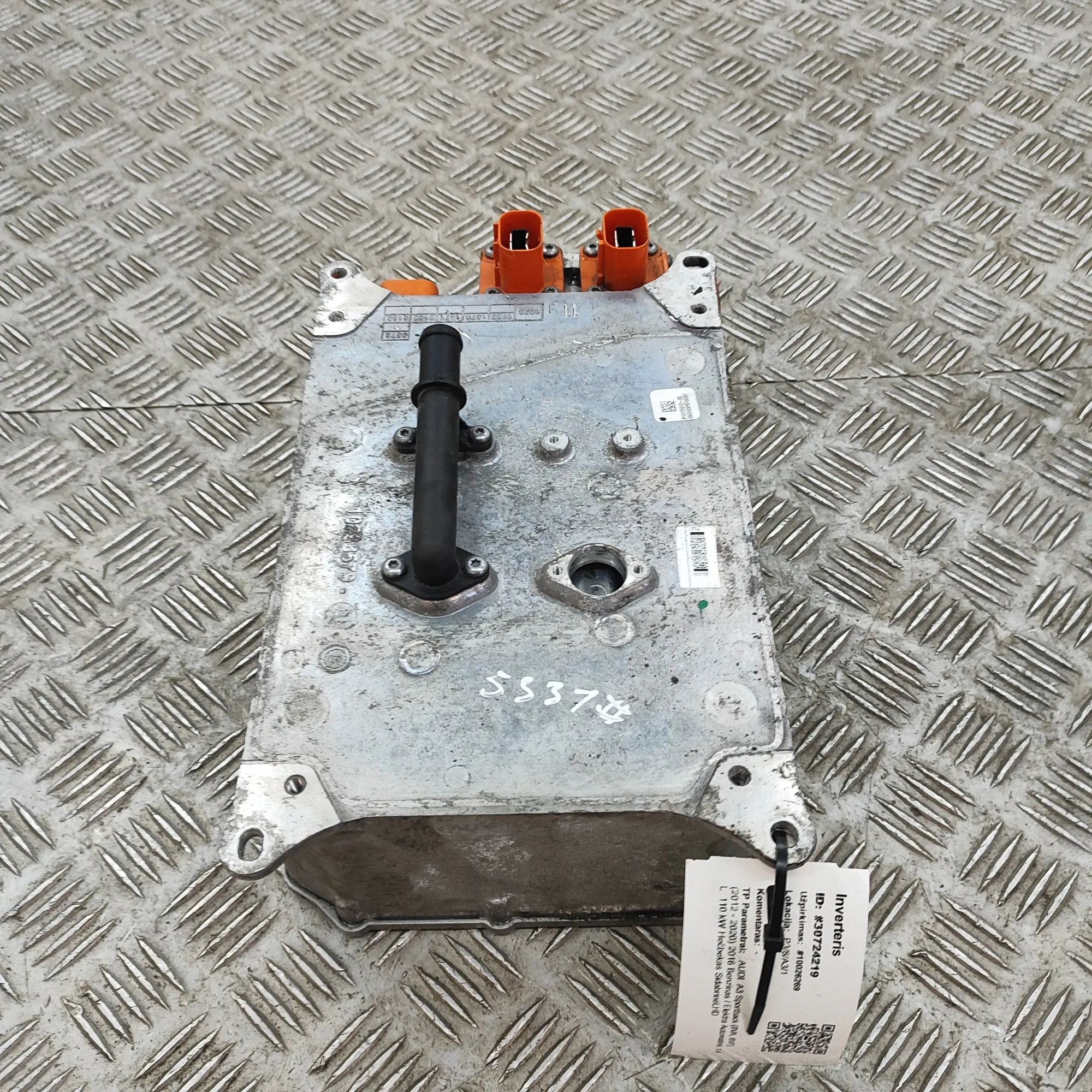 Audi A3 (8V) Invertteri 5QE915682AA Inverter AUDI A3 (Sportback 8VA, 8V...