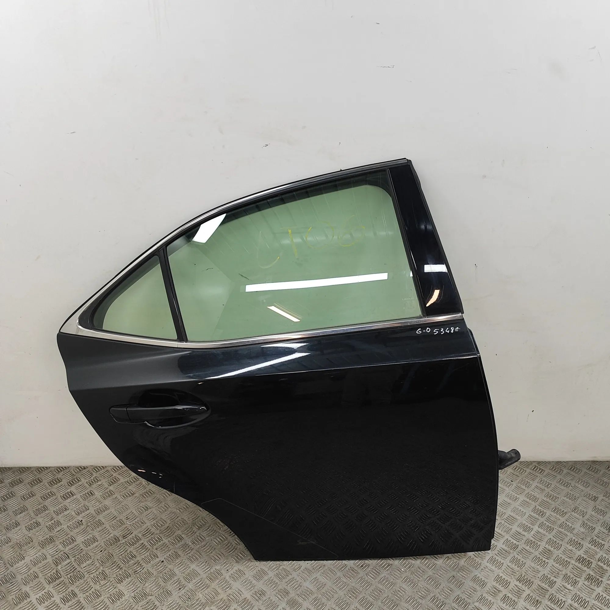 Lexus IS Rear Right Door 67003-53070 Rear Right Door LEXUS IS (III _E3_)...