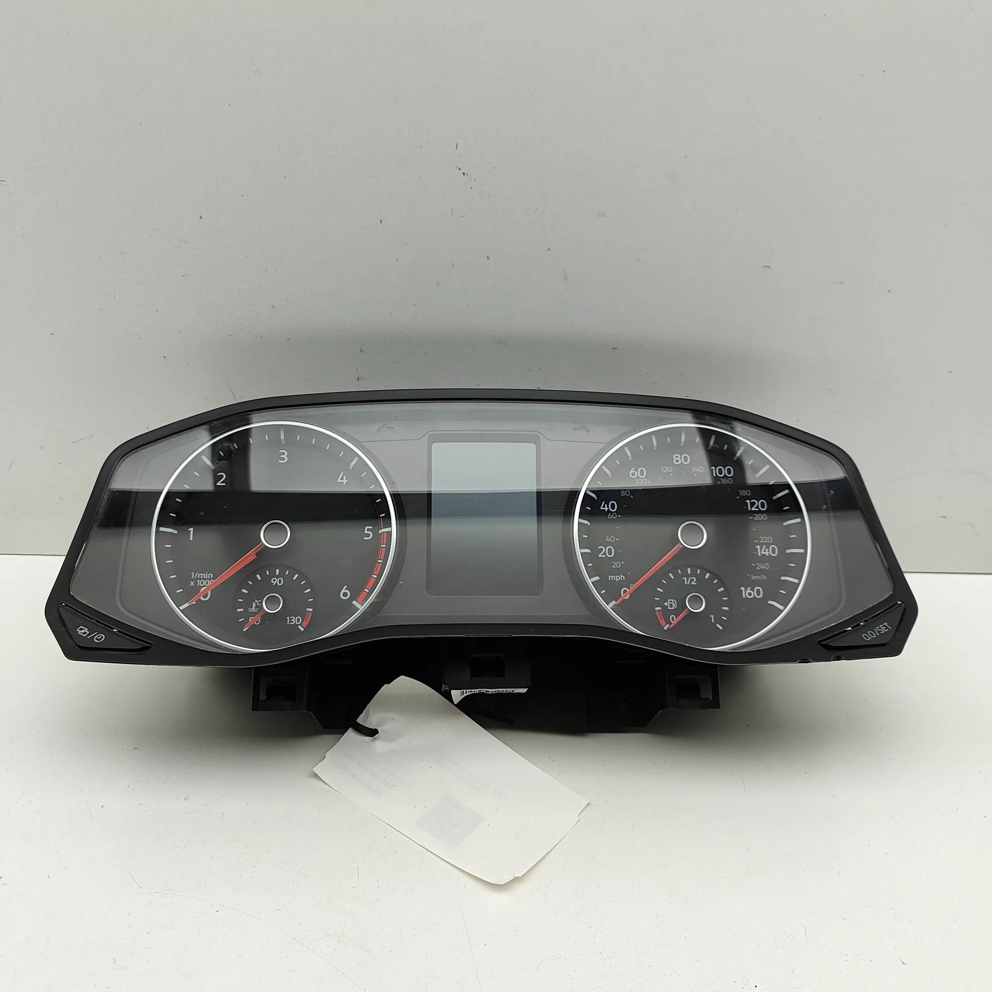 Volkswagen Amarok Instrument Cluster Speedometer 2H6920973A Instrument Cluster Speedometer VW AM...