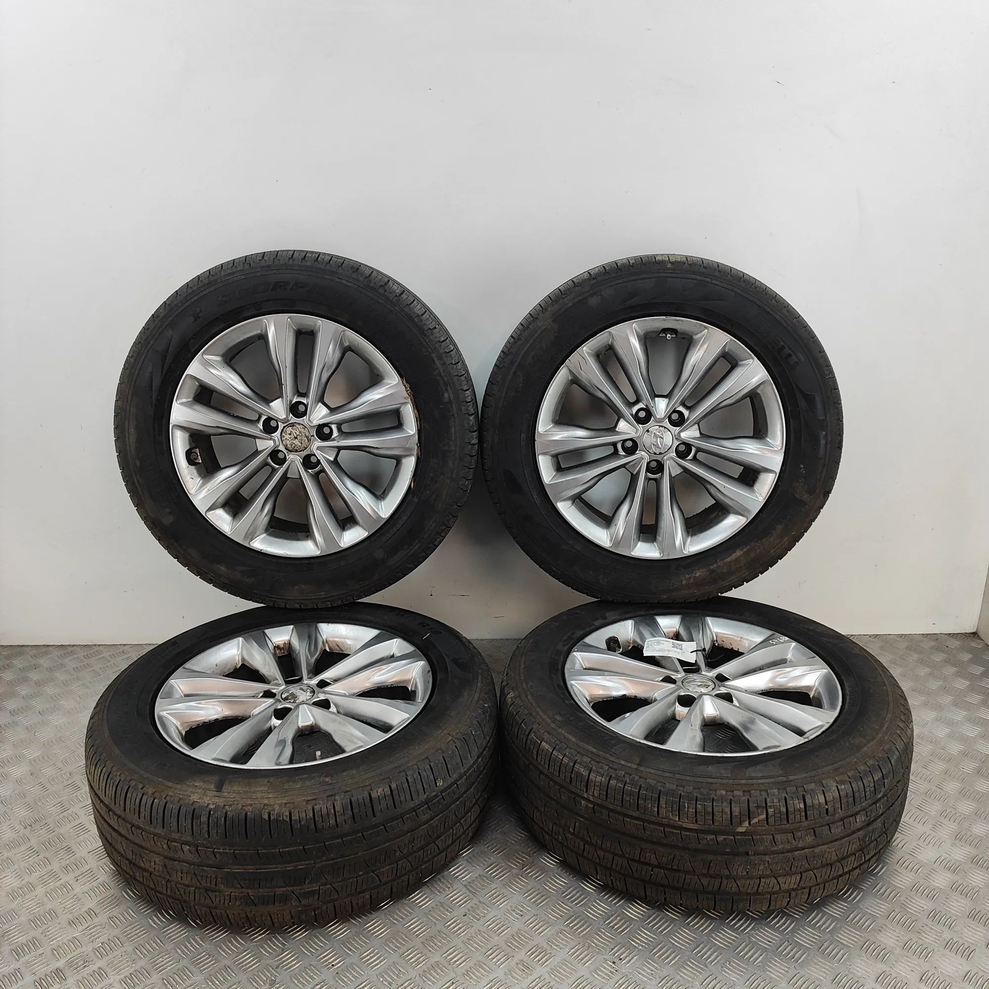 Hyundai Santa Fe Alloy Wheel Set 52910-2W310 Alloy Wheel Set HYUNDAI SANTA (FÉ I...