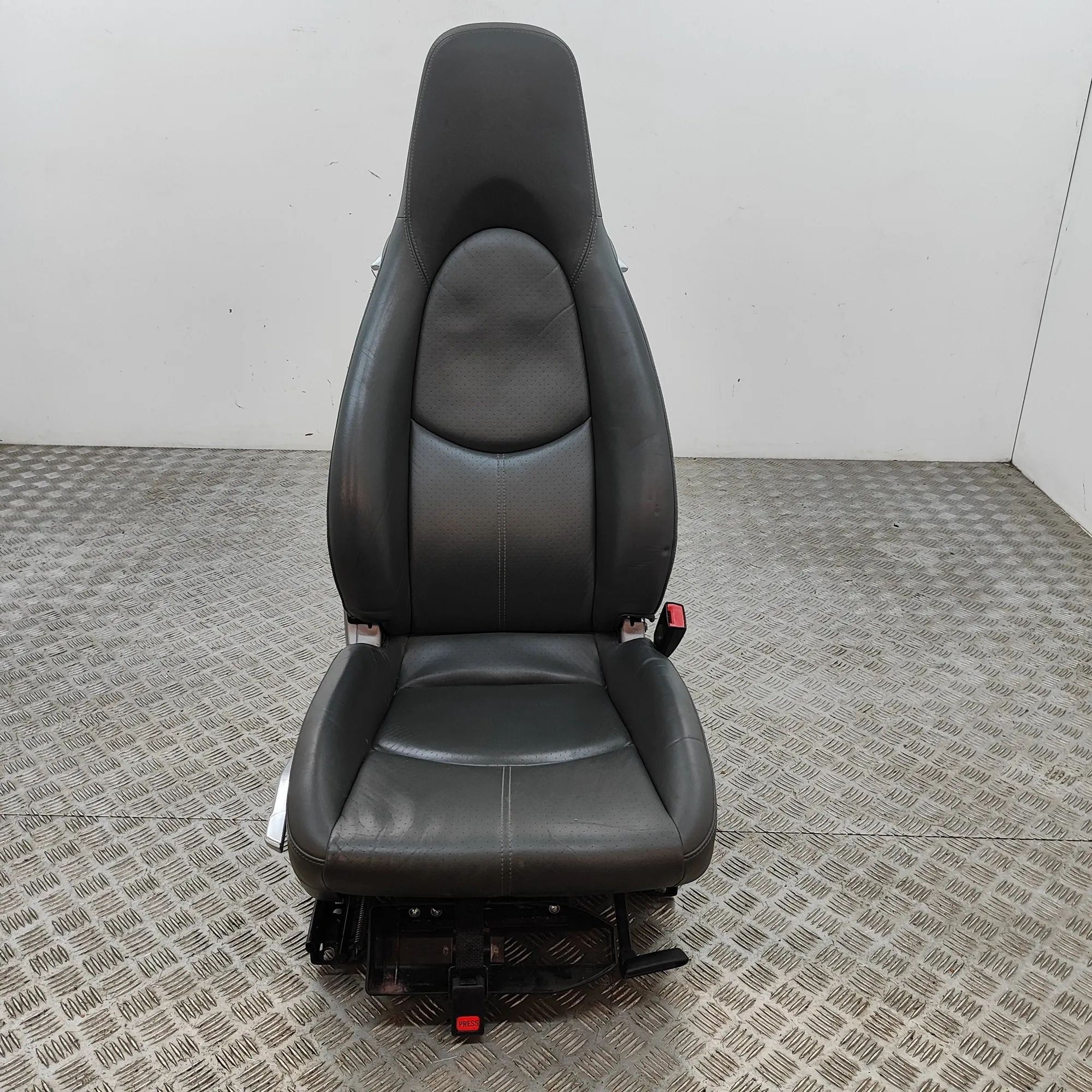 Porsche Boxster (987) Front Right Seat 99752153500, 99752158100, 99752132900 Front Rig...