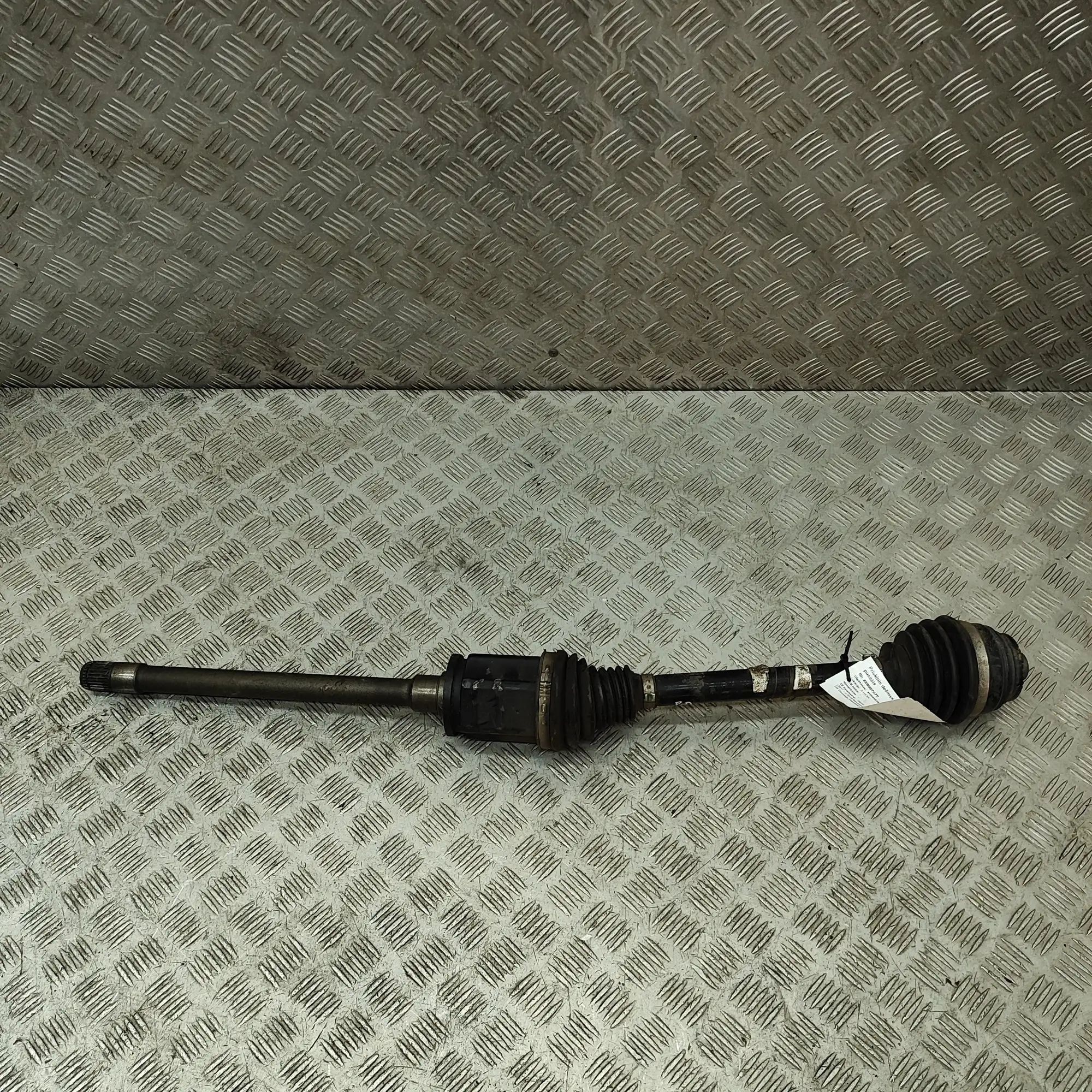 BMW X3 / iX3 (G01) Front Right Driveshaft 8687782 Front Right Driveshaft BMW X3 (G01, F97...
