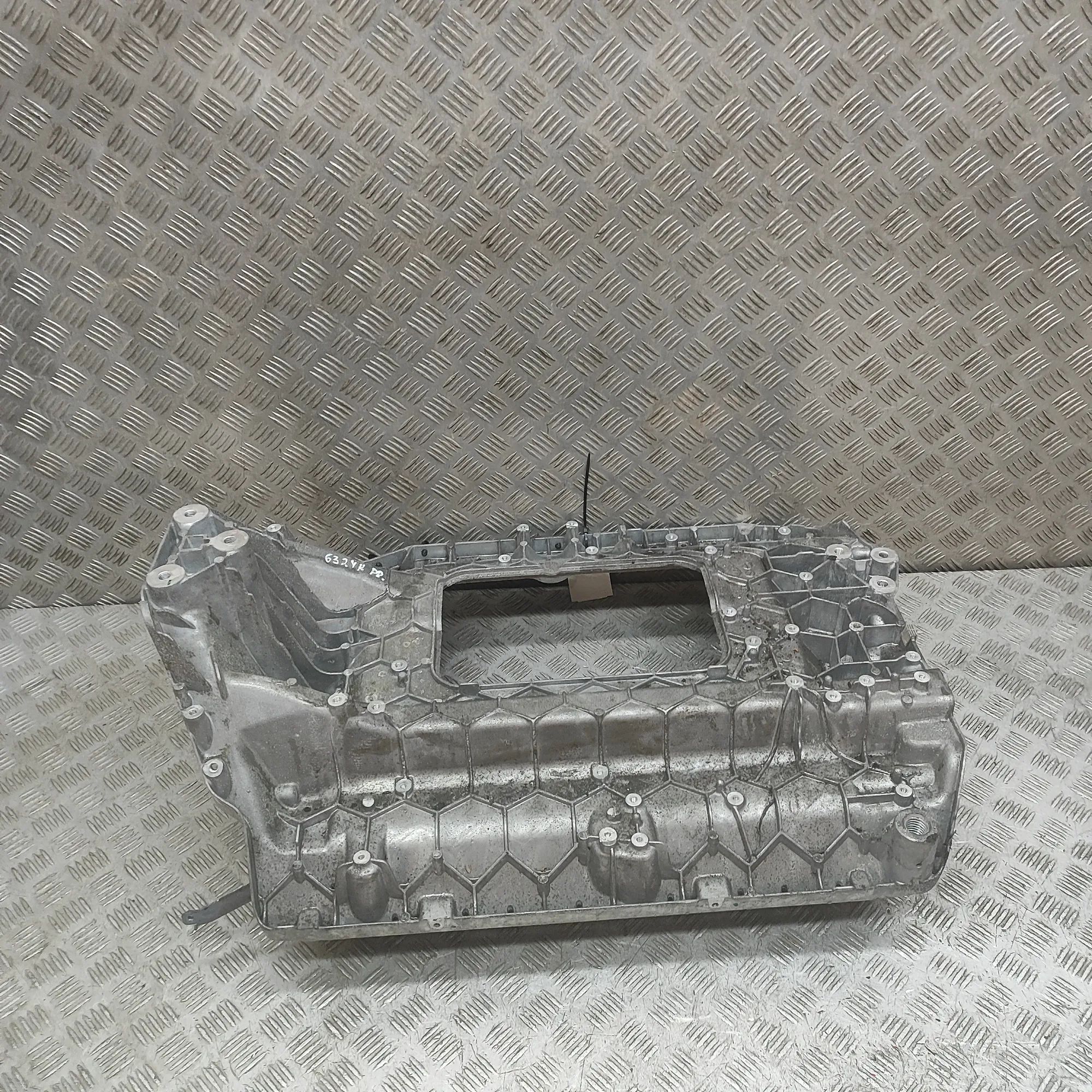 Mercedes-Benz GLA / EQA (H247) Engine Rear Bracket A2433451800 Engine Rear Bracket MERCEDES-BENZ E...