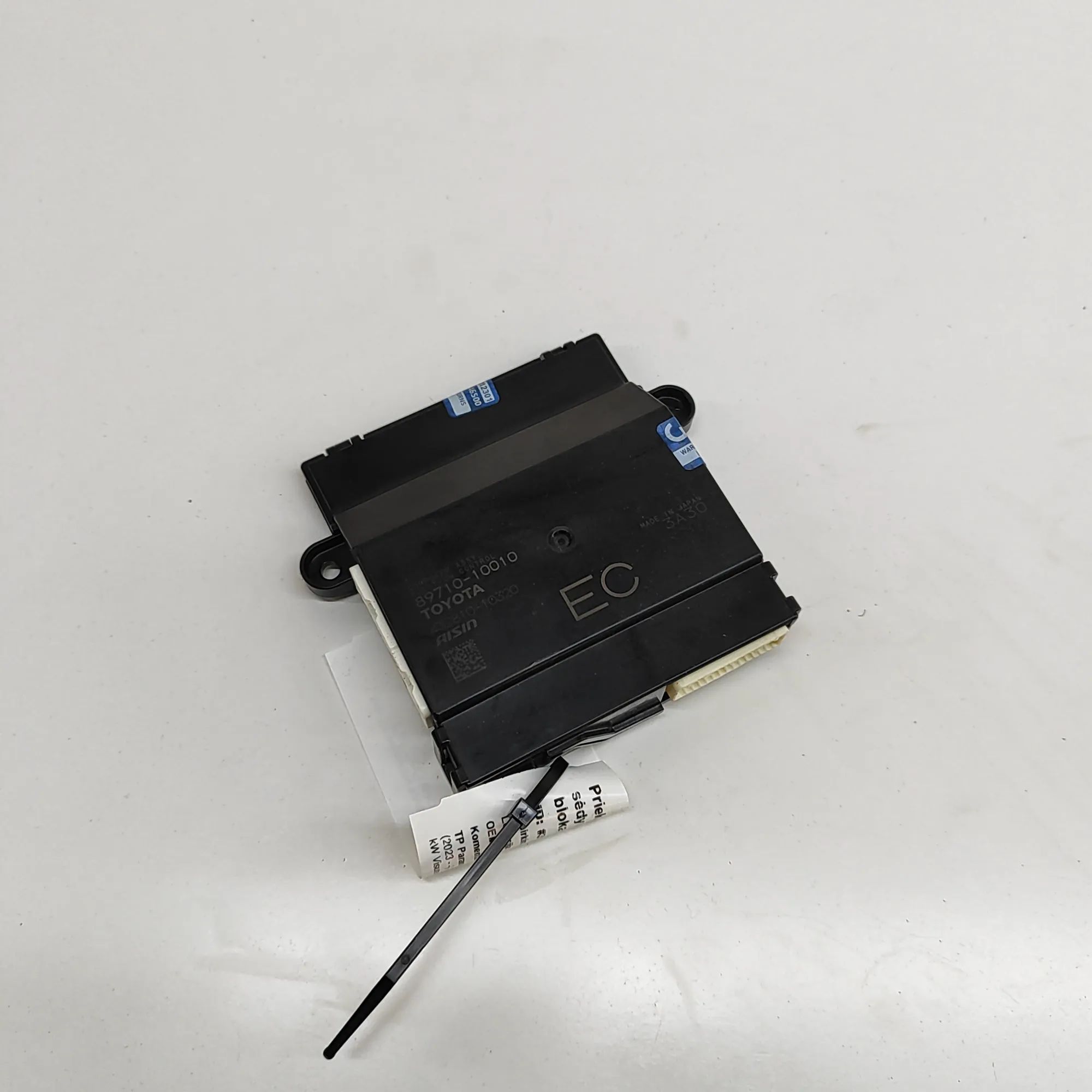 Toyota C-HR Front Right Seat Control Unit 89710-10010 Front Right Seat Control Unit TOYOT...