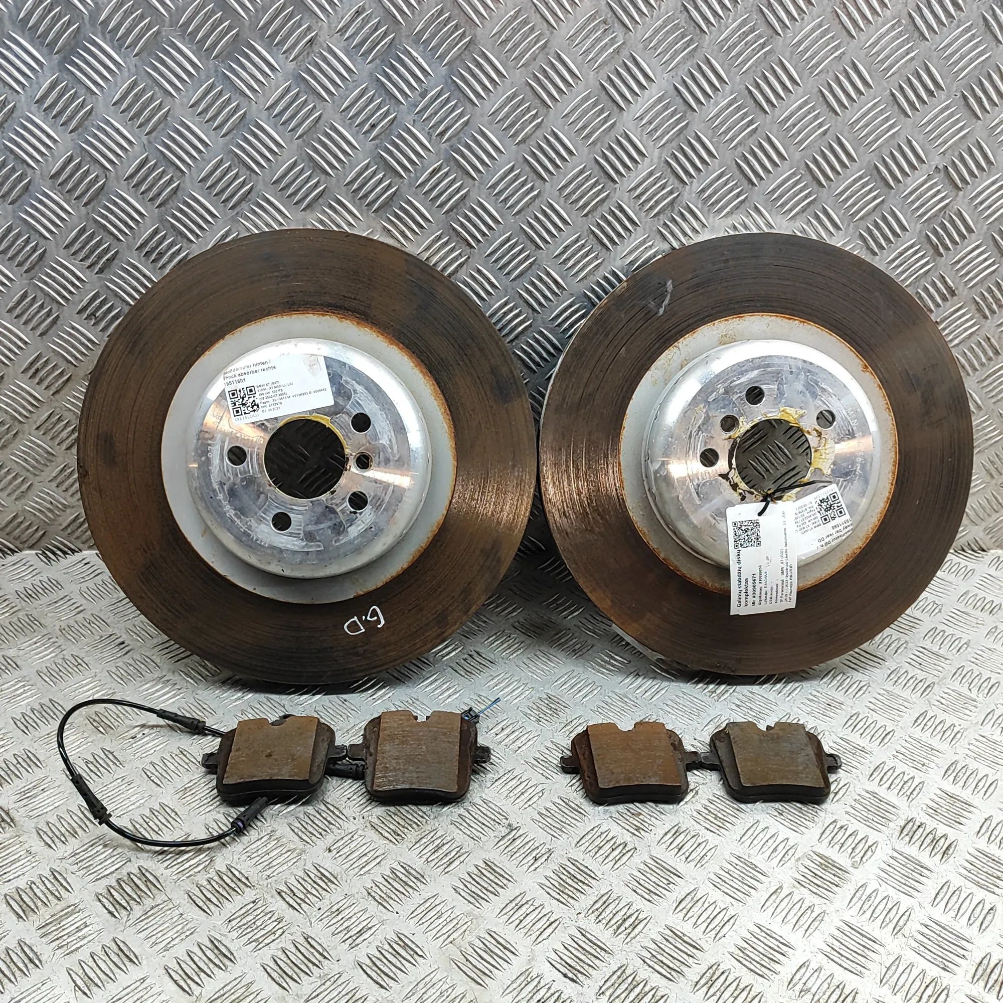 BMW X7 (G07) Rear Brake Disc Kit 6885186, 6885185, 6871258 Rear Brake Disc Kit B...