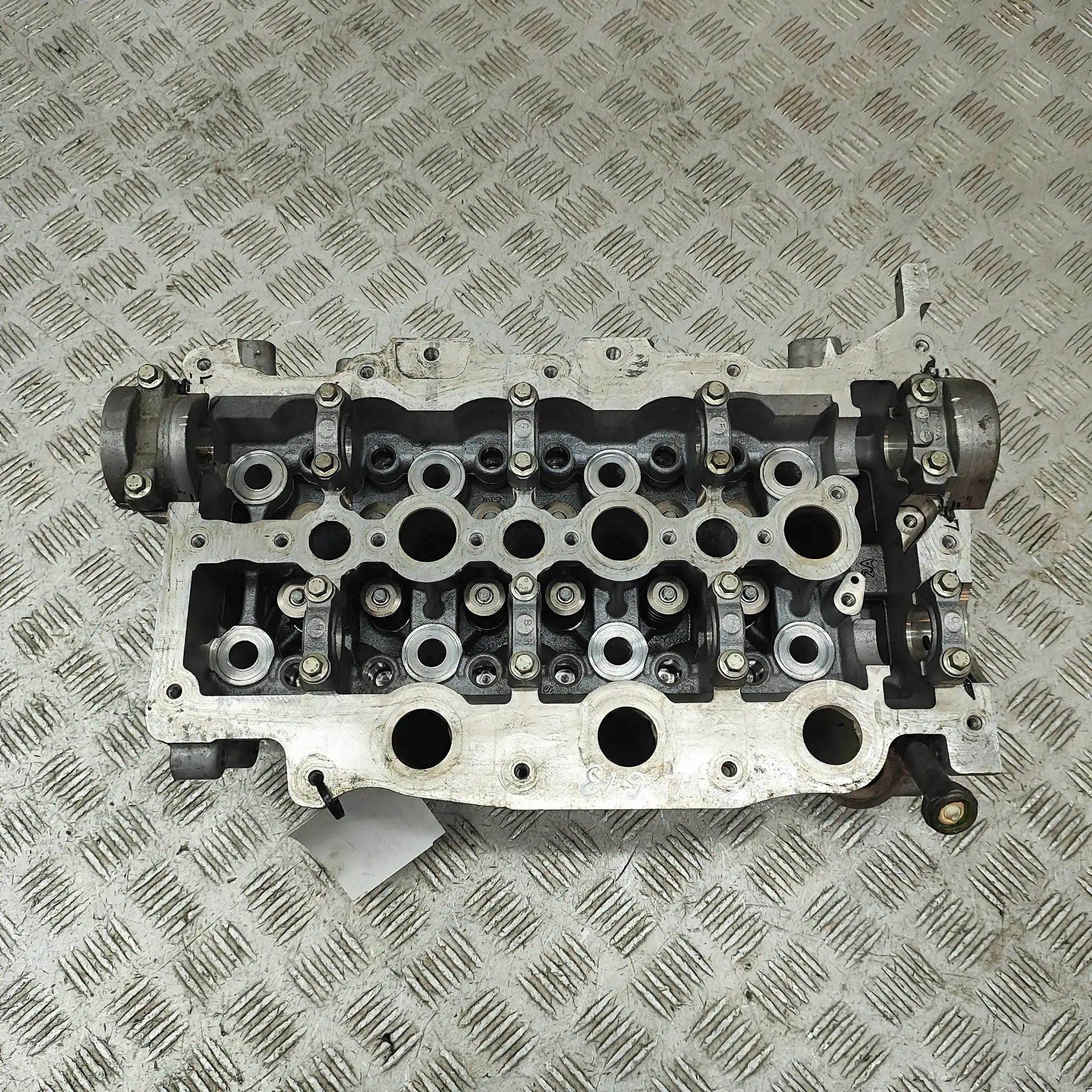 Land Rover Discovery Left Side Engine Head PM9X2Q6C064-DA Left Side Engine Head LAND ROVER...