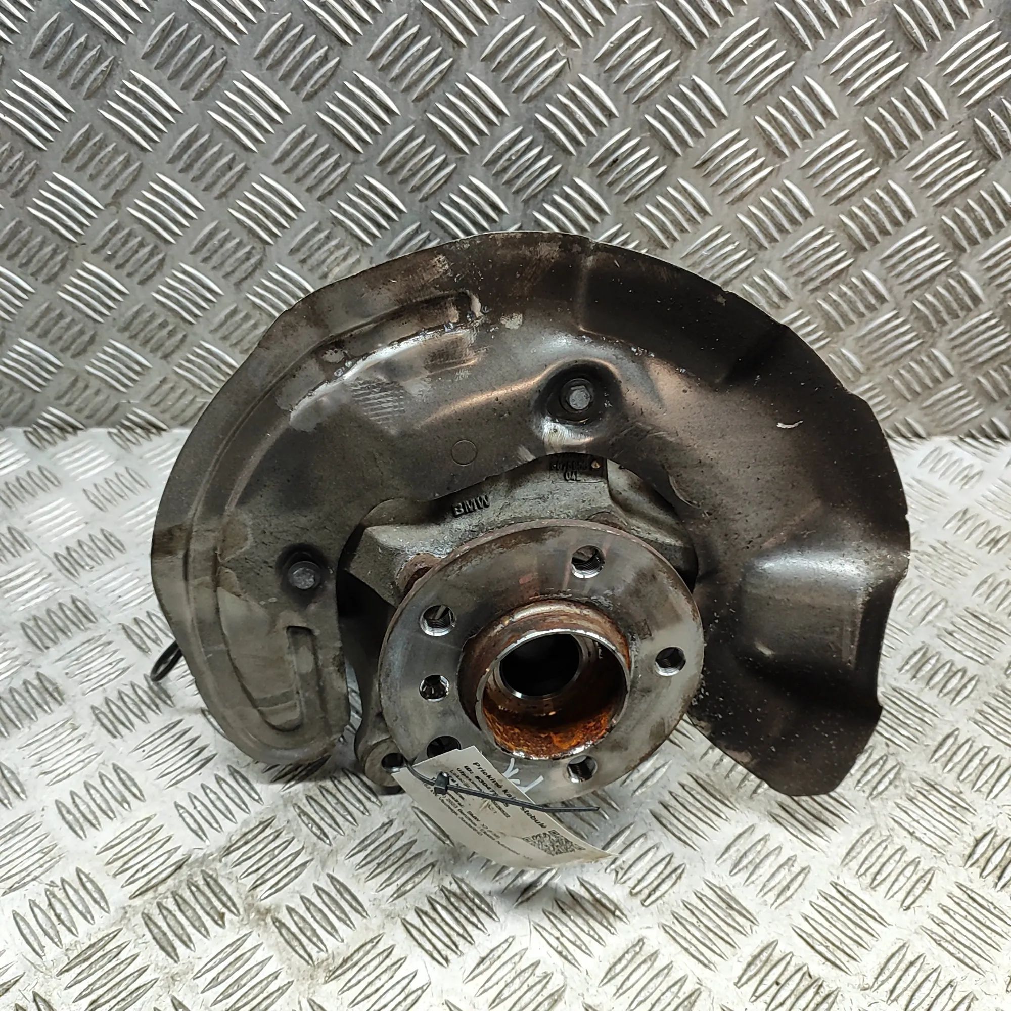 BMW X2 (F39) Front Left Wheel Hub 6854969, 6876853 Front Left Wheel Hub BMW X2 (F...