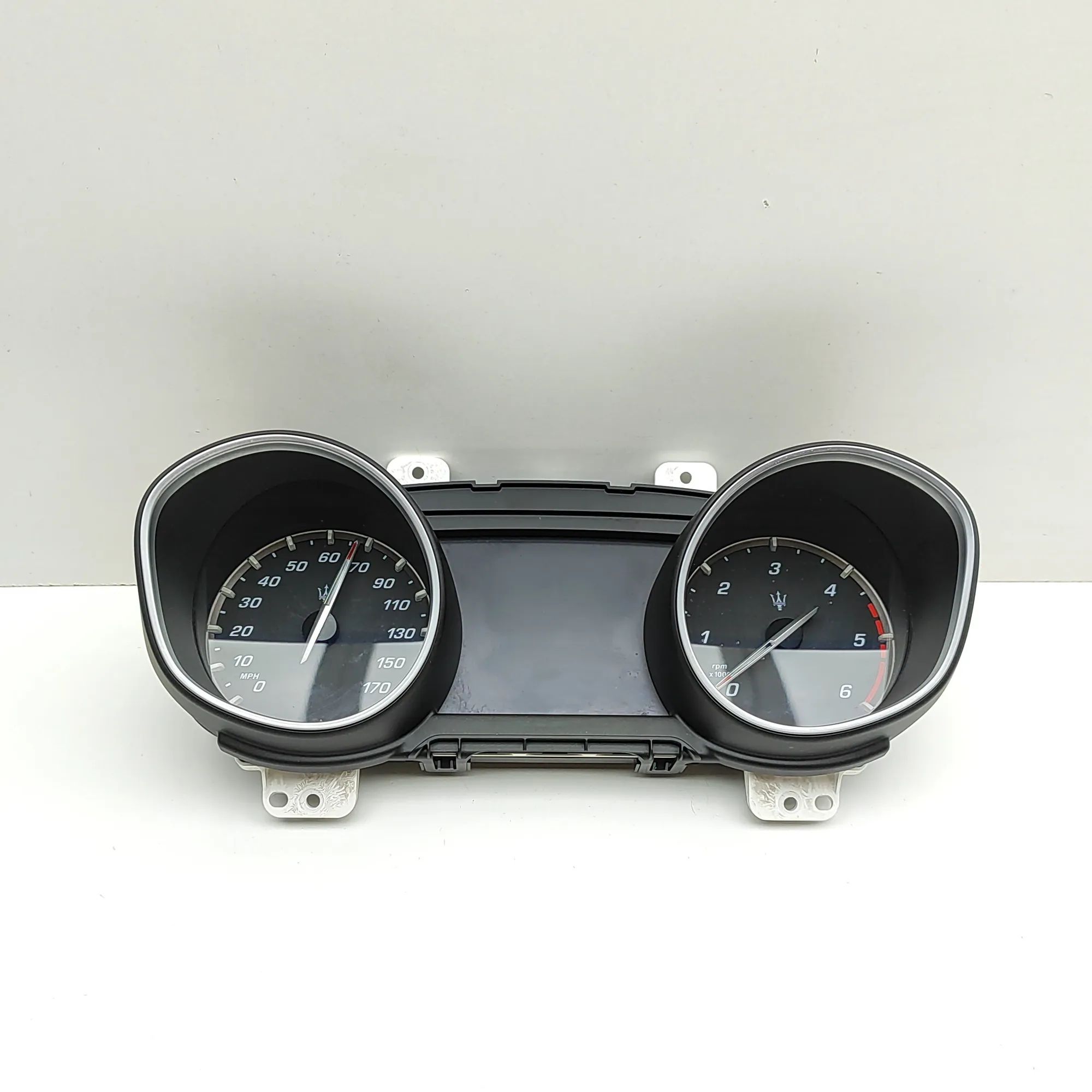 Maserati Levante Instrument Cluster Speedometer 670101179 Instrument Cluster Speedometer MASERA...