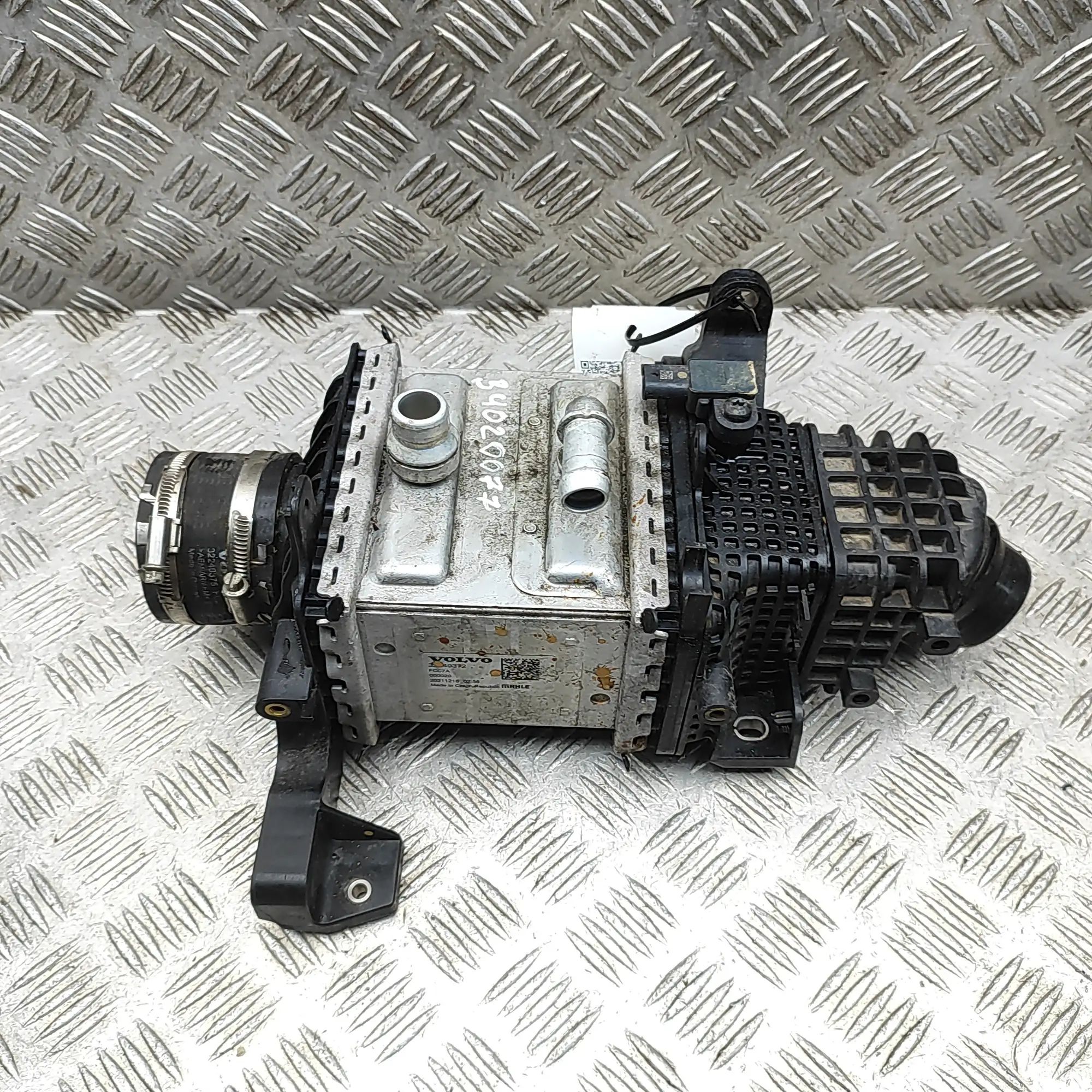 Volvo S60 Intercooler radiator 32249375, 32249372 Intercooler Radiator VOLVO V...