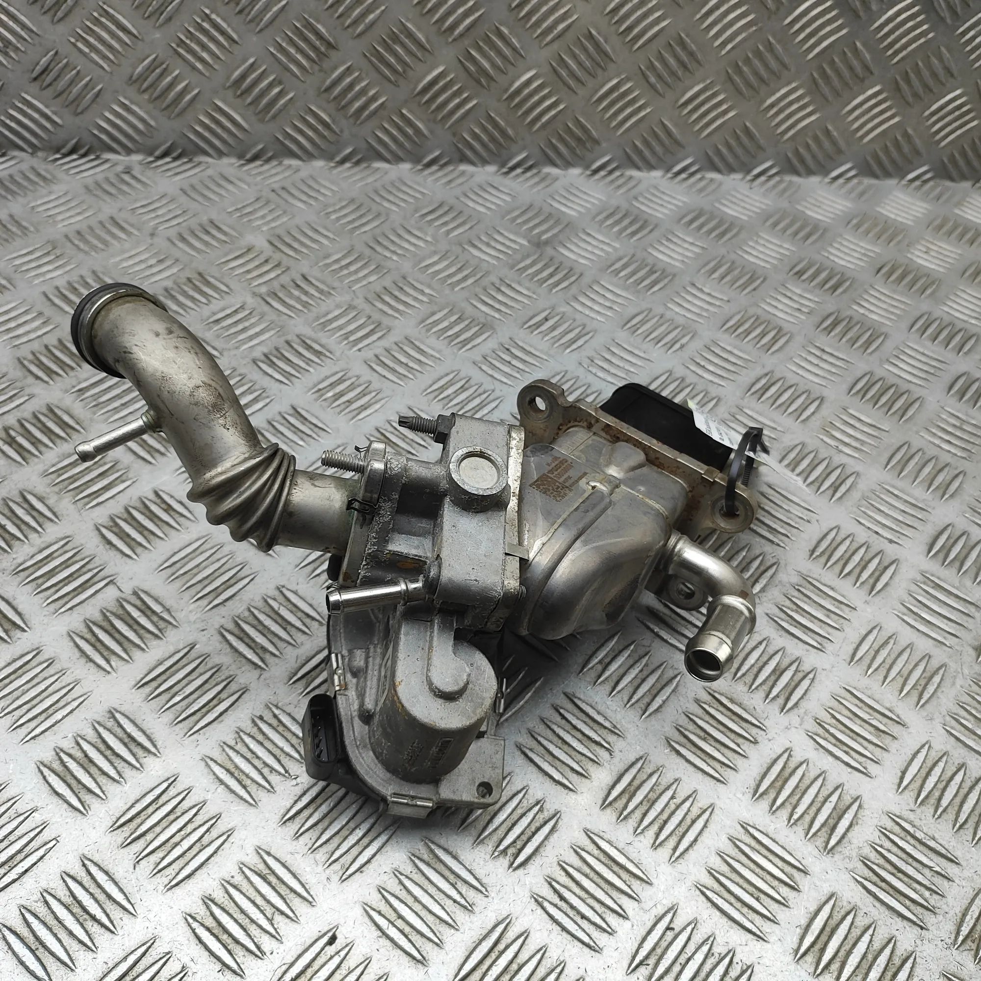 Volvo S60 EGR cooler 30668658, 30668653 EGR Cooler VOLVO V60 (II 225...