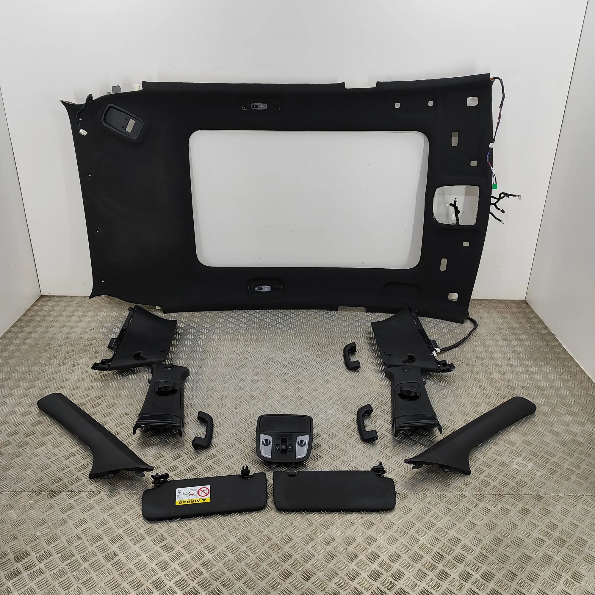Kia Sportage Black Roof Headliner Set 85810-F1000, 85820-F1000, 85820-F1000WK, 85810-...