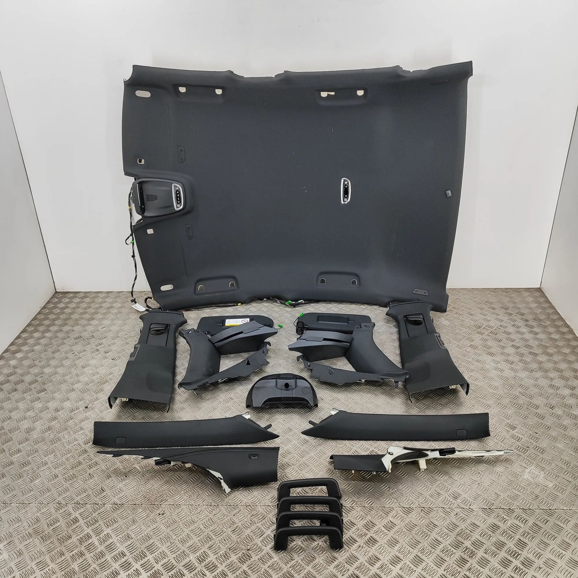 Volvo S90 Black Roof Headliner Set 31403938, 39835213, 39835215, 31402936, 3140293...