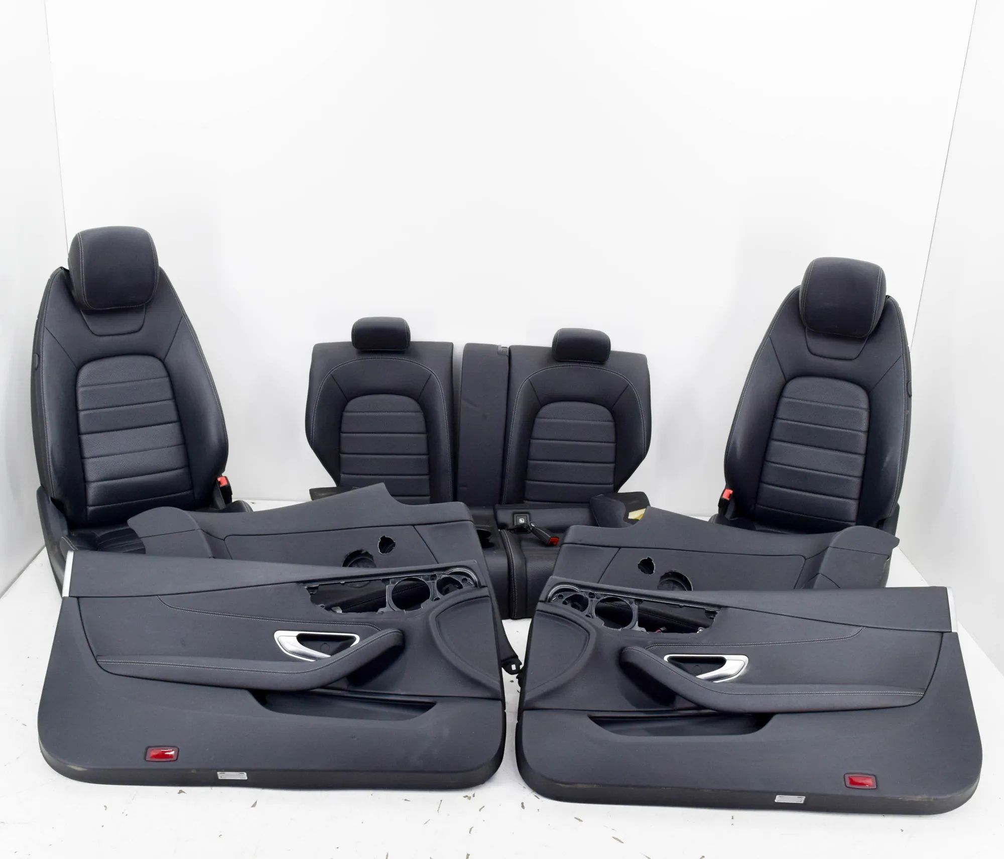 Mercedes-Benz A (W176) Interior Seats W/ Door Cards Kit A2056900453, A2056900353, A2054406633, A2054405...
