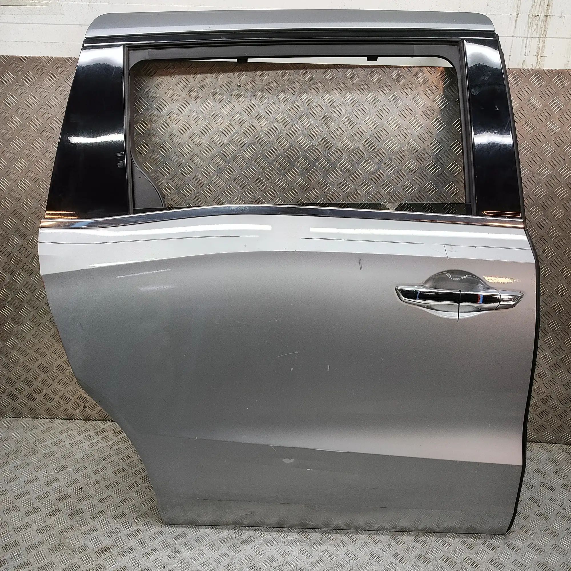 Honda Odyssey Rear Right Door 67510-THR-A10ZZ Rear Right Door HONDA ODYSSEY (...