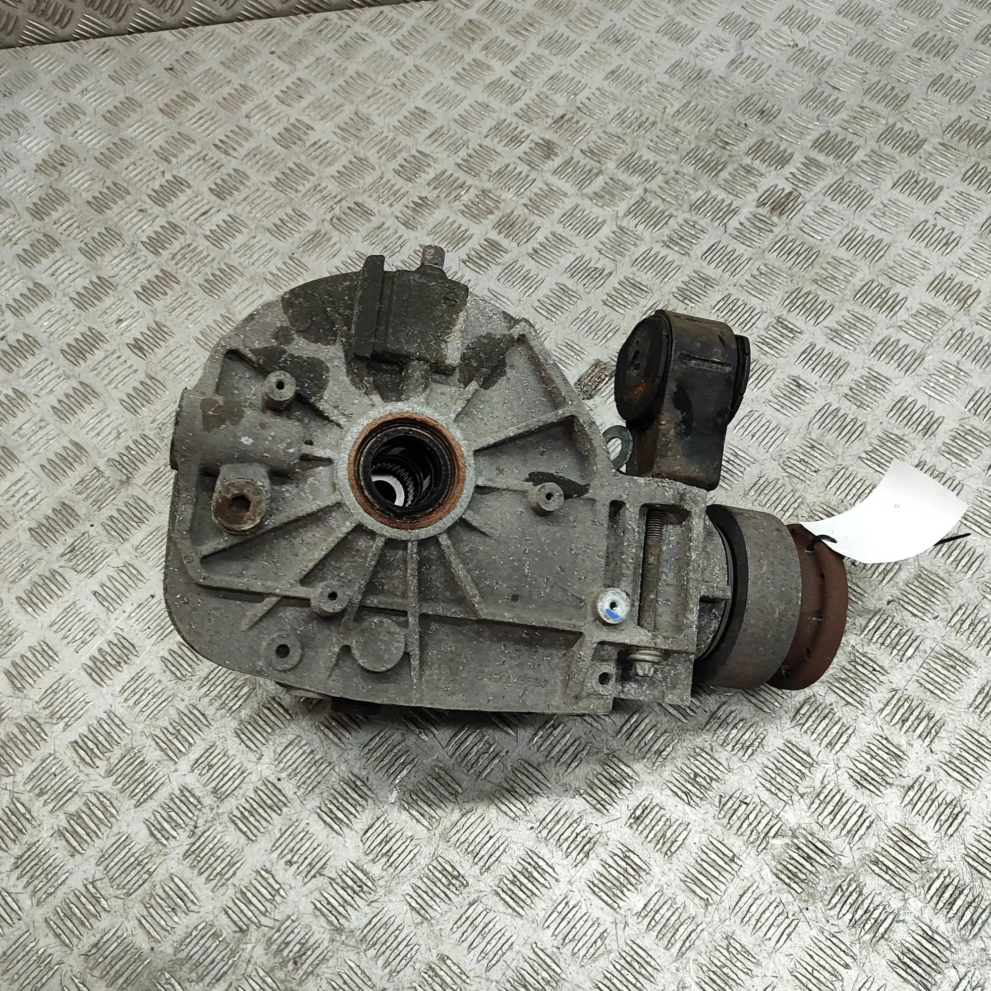 Maserati Ghibli задний редуктор 670030134 Rear Differential MASERATI GHIBLI (M1...