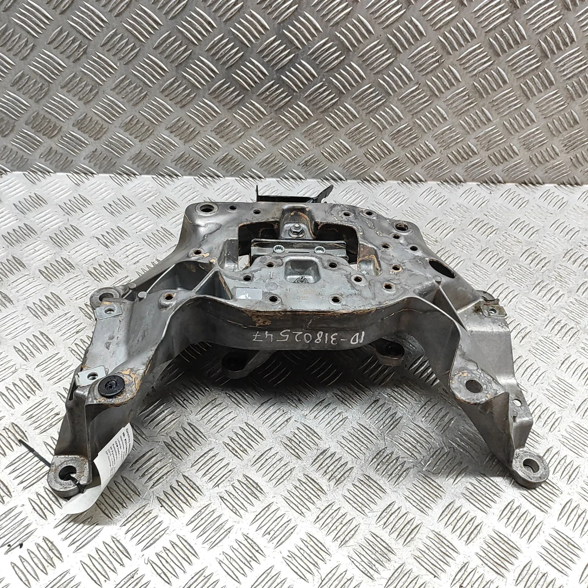 Audi Q5 (FY) Gearbox Support Mount Bracket 80A399262AA, 8W0399118Q Gearbox Support Mount B...