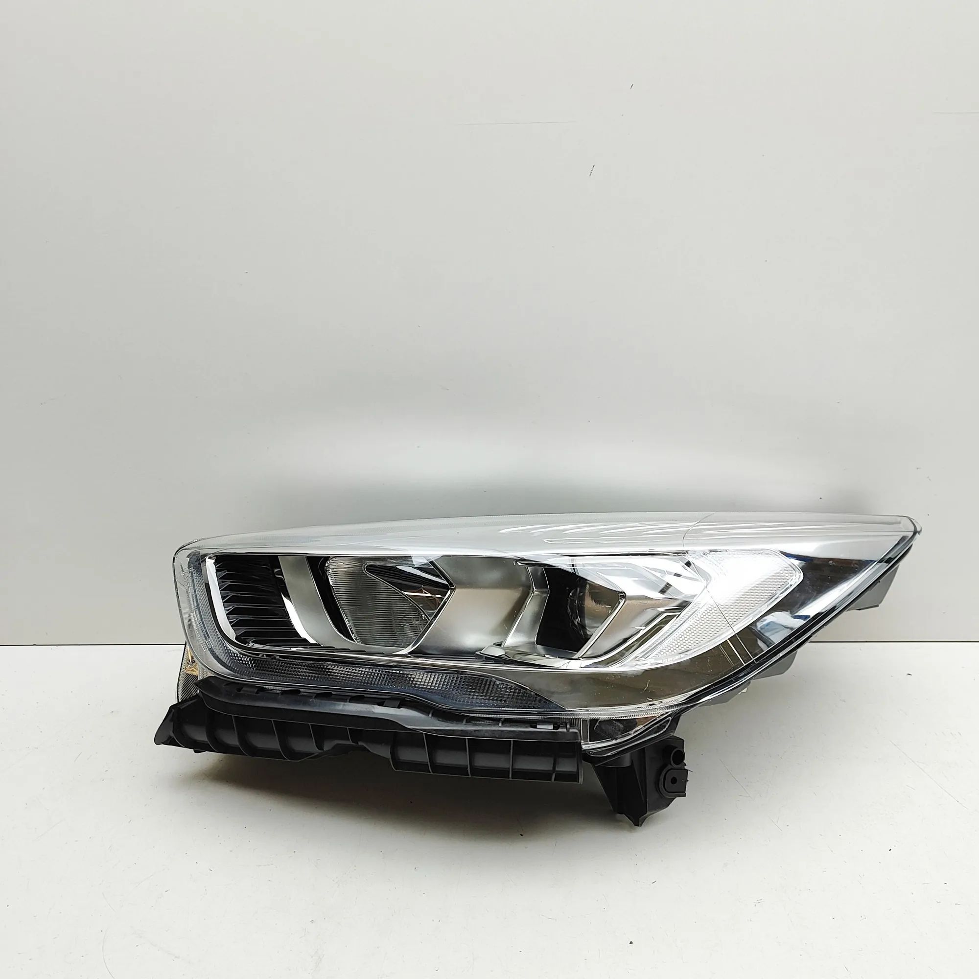 Ford Kuga Front Left Headlight GV41-13W030-DJ Front Left Headlight FORD KUGA (...
