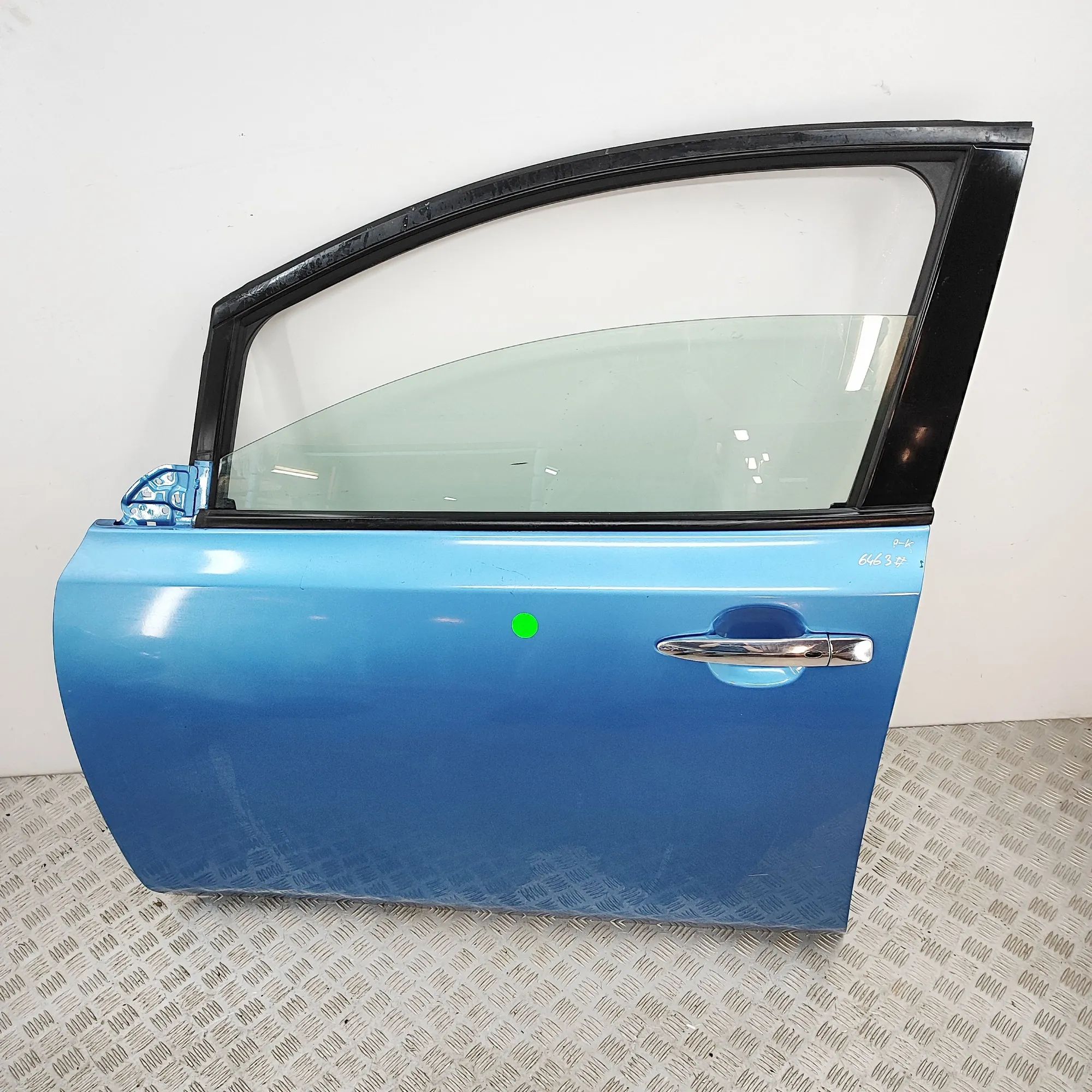 Nissan Leaf Front Left Door H0101-5SEAA Front Left Door NISSAN LEAF (ZE1) (...