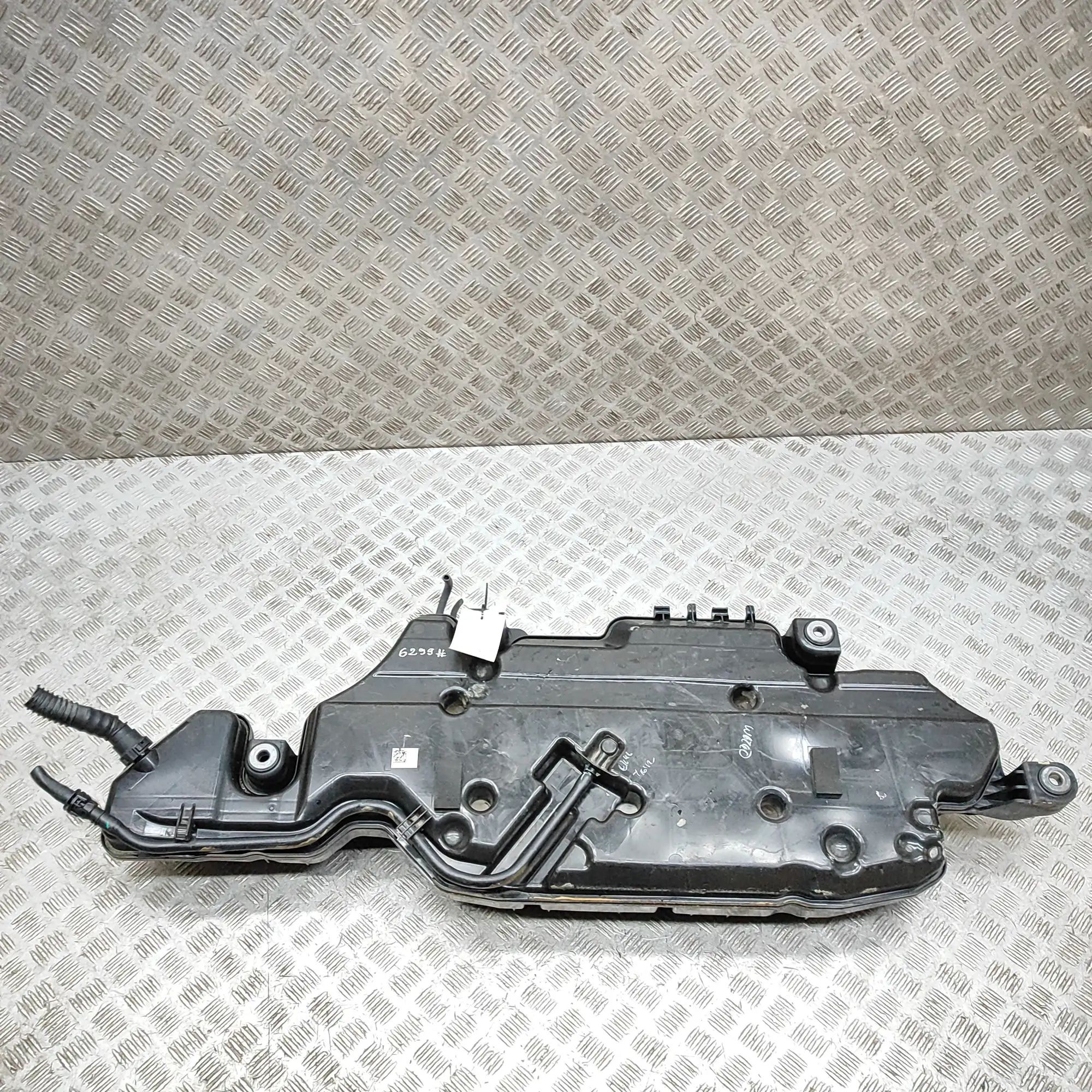 Mercedes-Benz GLB / EQB (X247) Adblue tank A0994712500, A2474709002 AdBlue Tank MERCEDES-B...