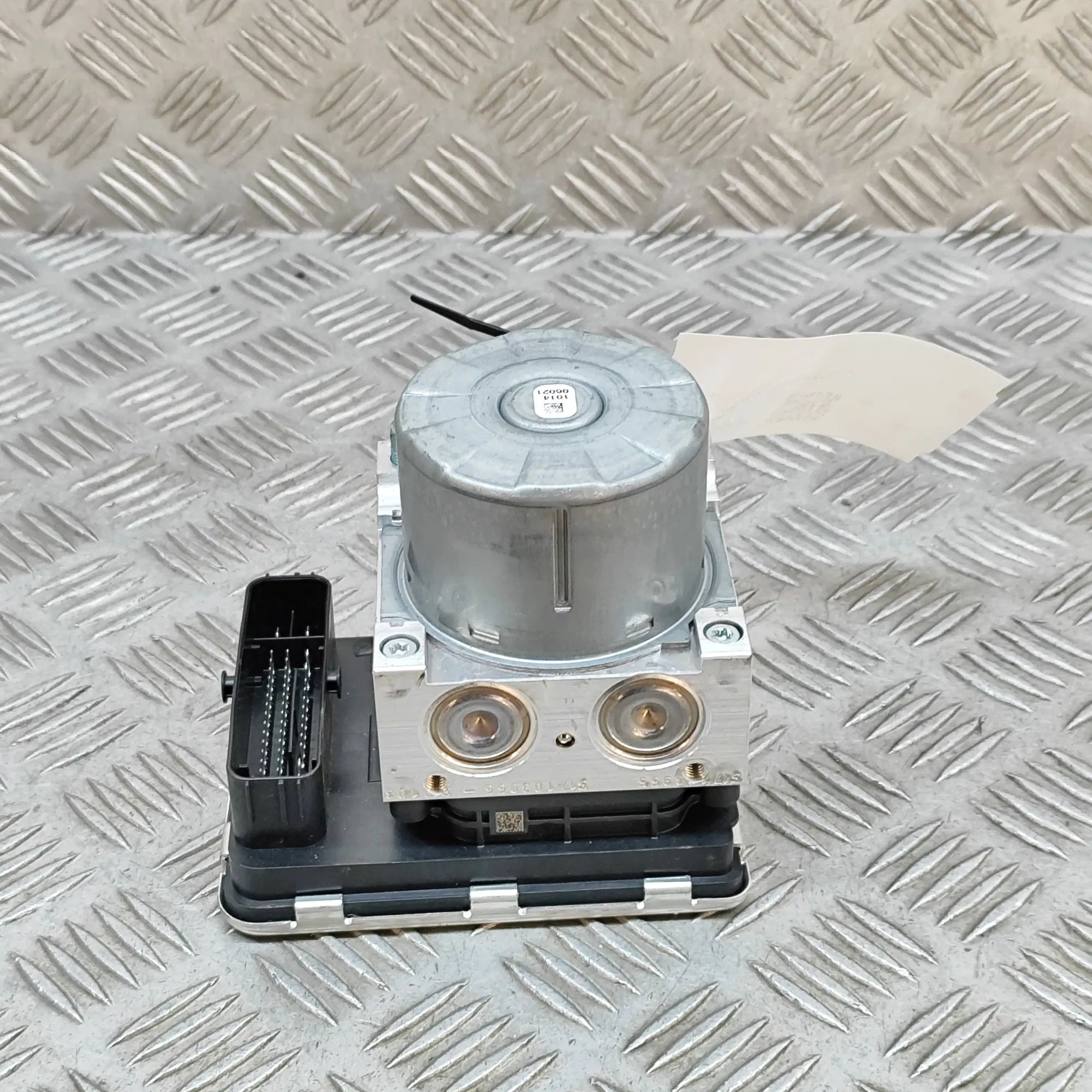 BMW 2 (F44) ABS hydraulic pump 5A44C61, 5A44C60 ABS Pump BMW 2 SERIES (Gran Co...
