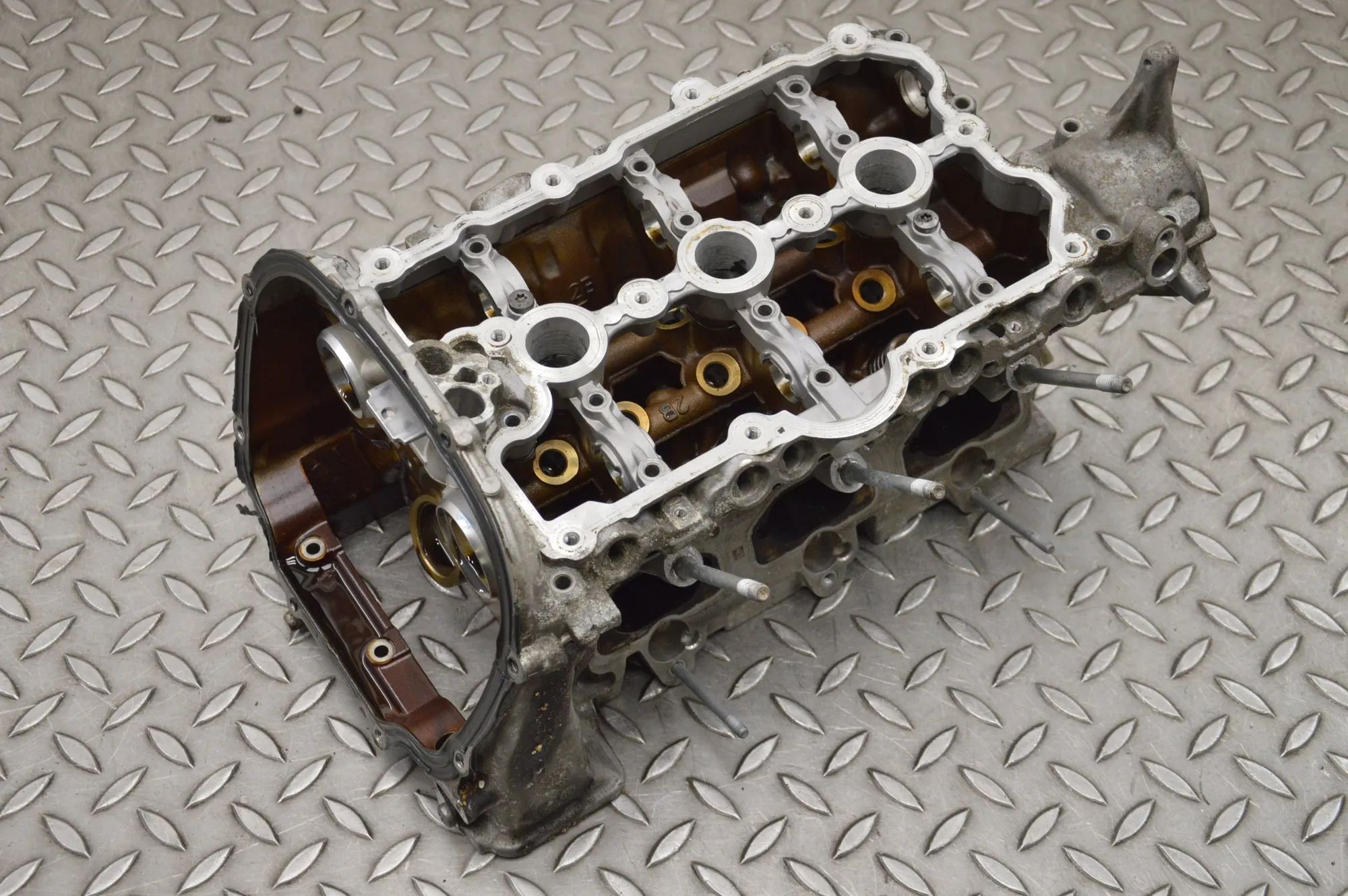 Audi A5 (B8) Left Side Engine Head 06E103403K Left Side Engine Head AUDI A5 (8T3) ...