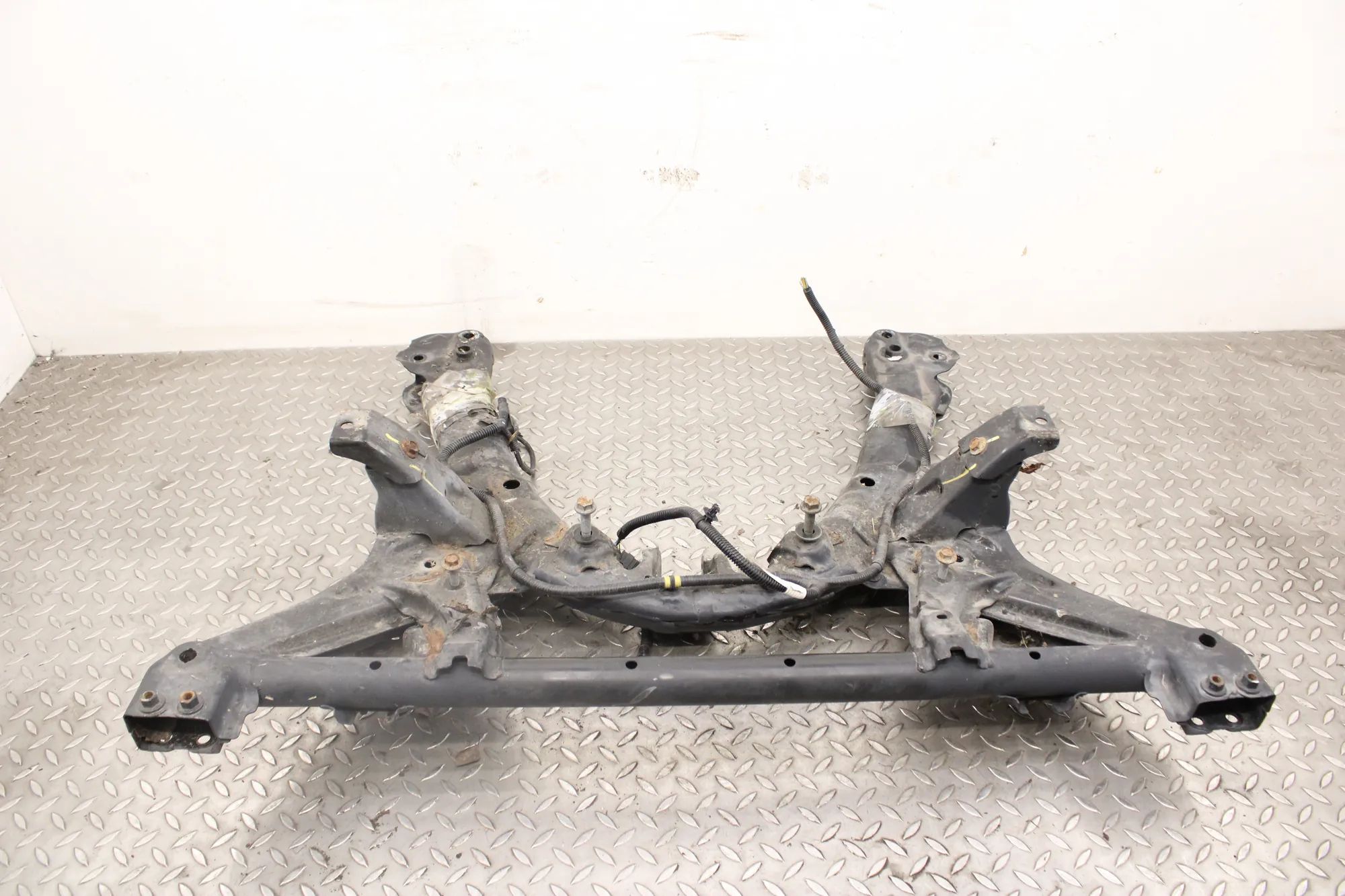 Tesla Model 3 Front subframe 1044521-00-R, 1144387-00-A Front Subframe TESLA...