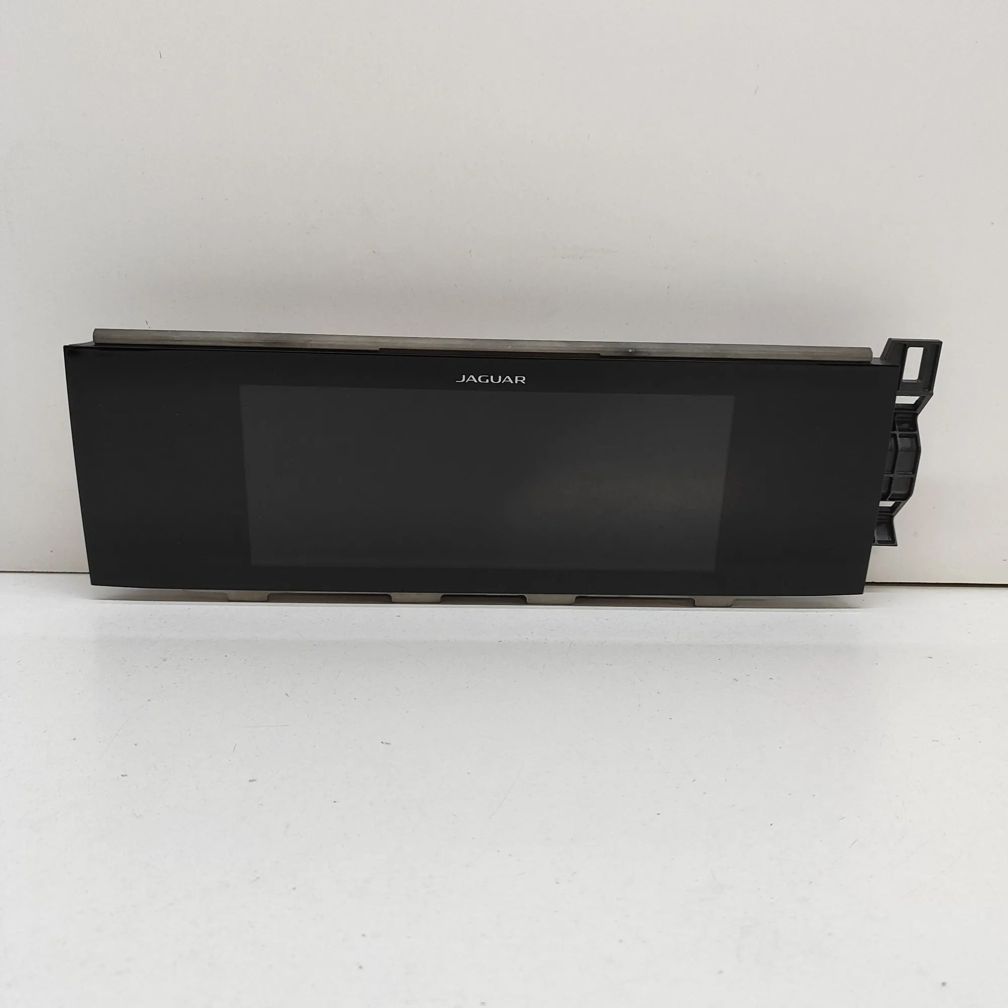 Jaguar I-Pace Navigation Screen Display VPKANF-18A921, J9D3-19C279-BG Navigation Screen...