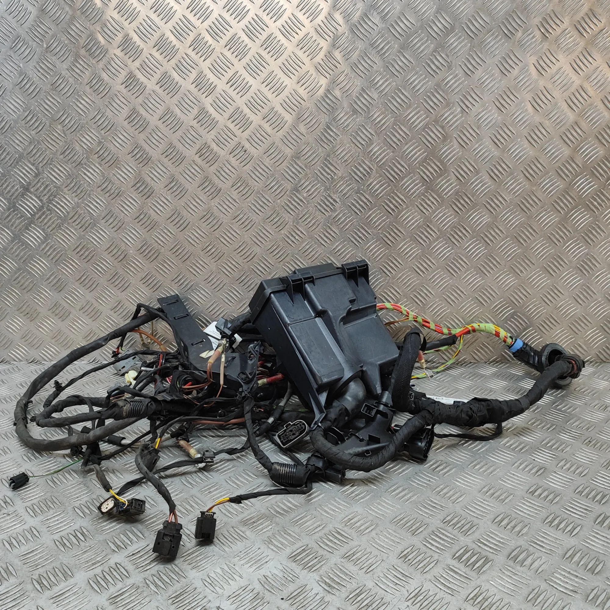 Mercedes-Benz EQC (N293) Cable Harness A2055408012, A2935405703 Cable Harness MERCEDES...