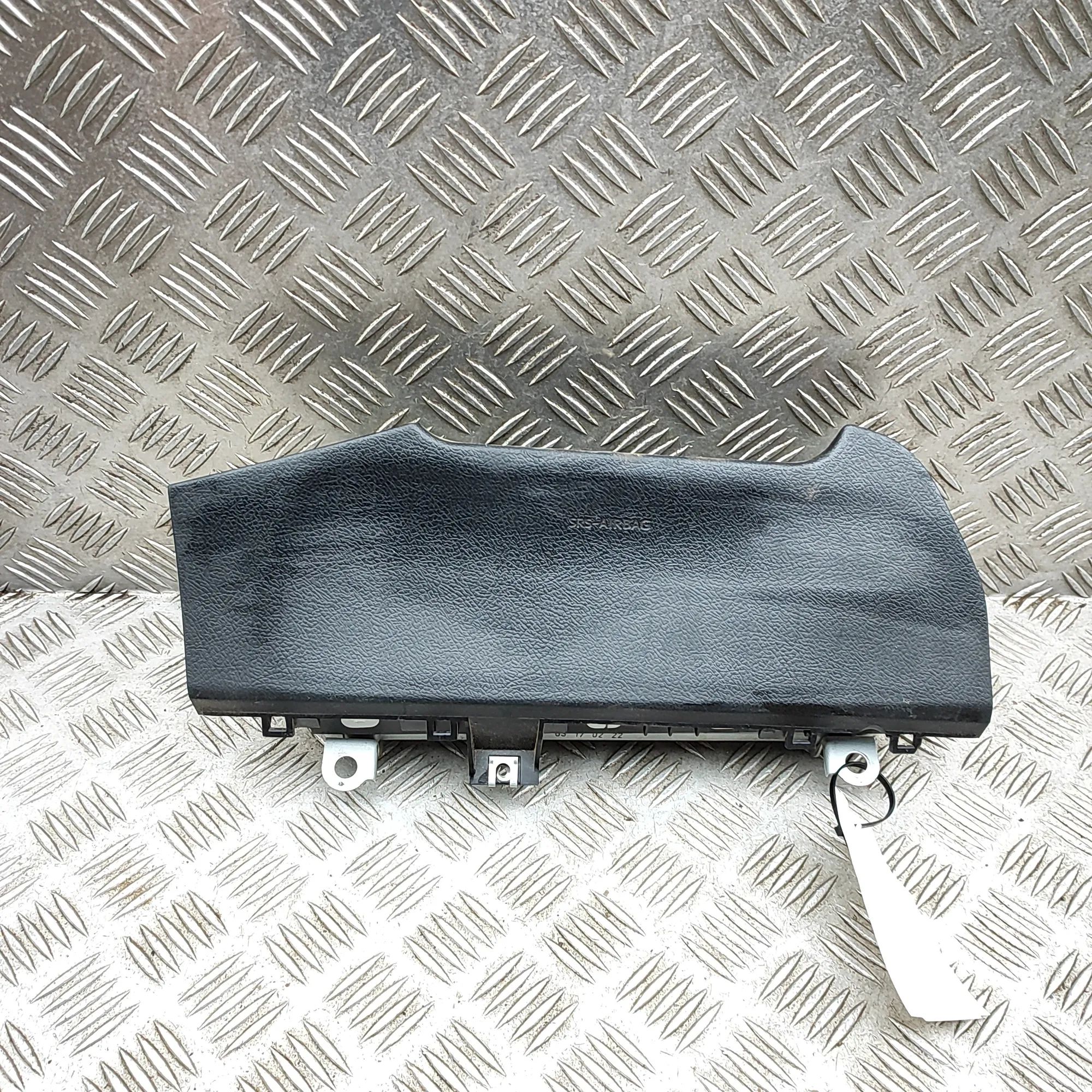 Toyota Hilux Knee Safety Bag SRS 73900-0K081 Knee Safety Bag SRS TOYOTA HILUX (V...