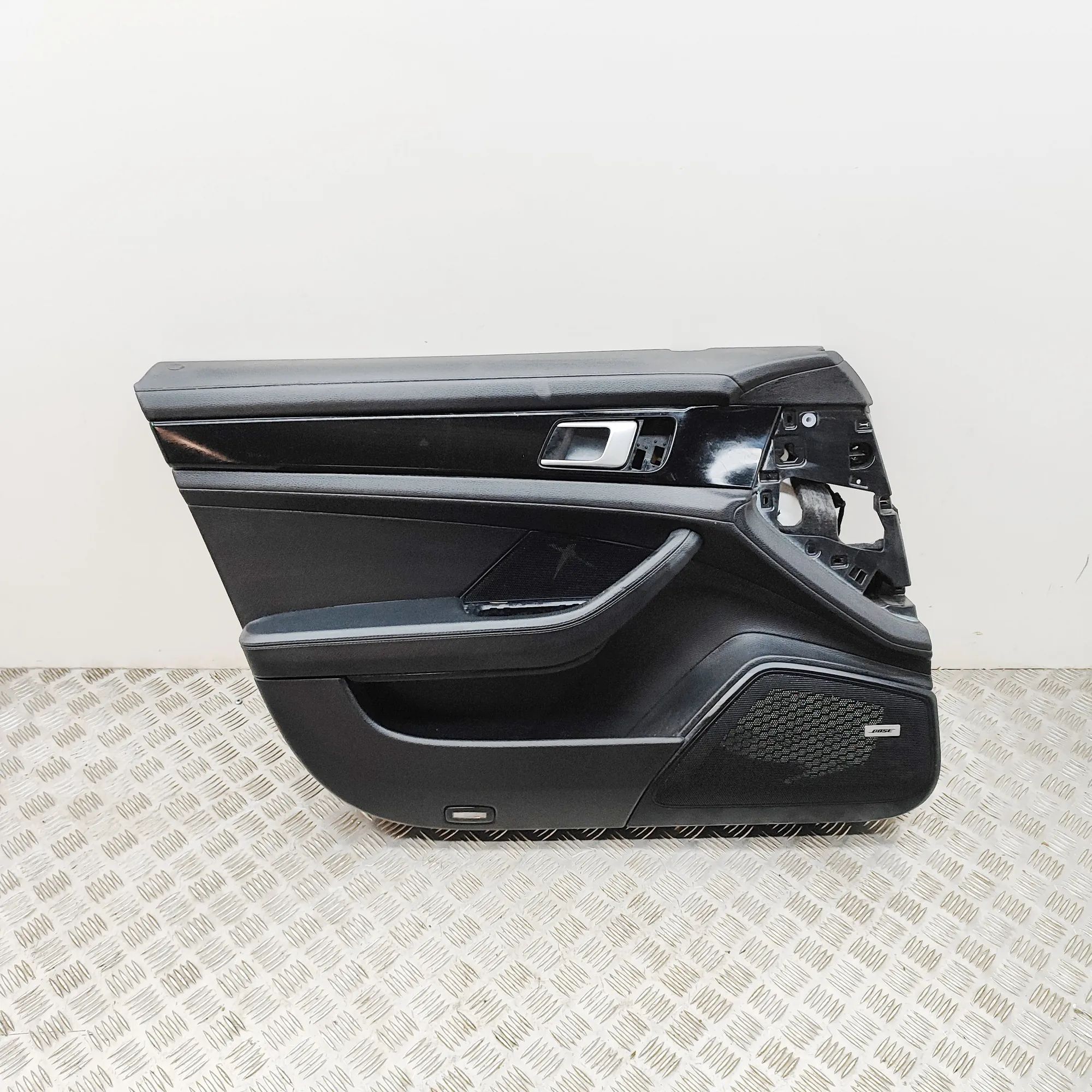 Porsche Panamera Front Left Door Panel 971867011 Front Left Door Panel PORSCHE PANAMER...