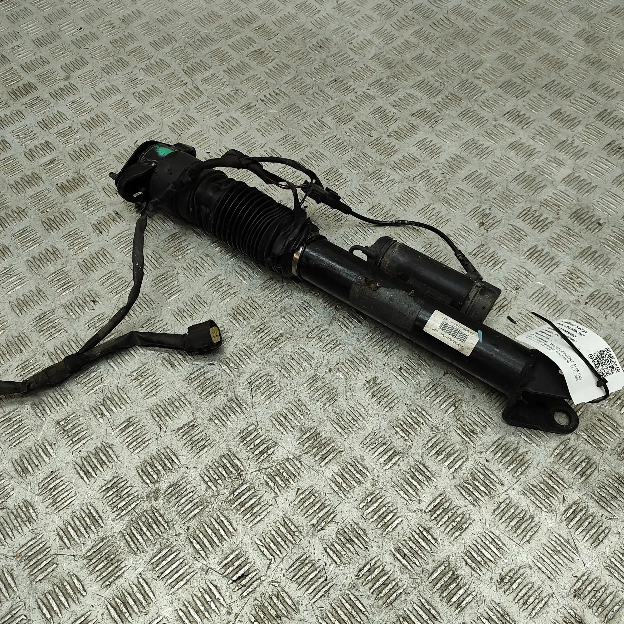 Mercedes-Benz A (W169) Rear Left Shock Absorber A1663200031 Rear Left Shock Absorber MERCEDES-B...