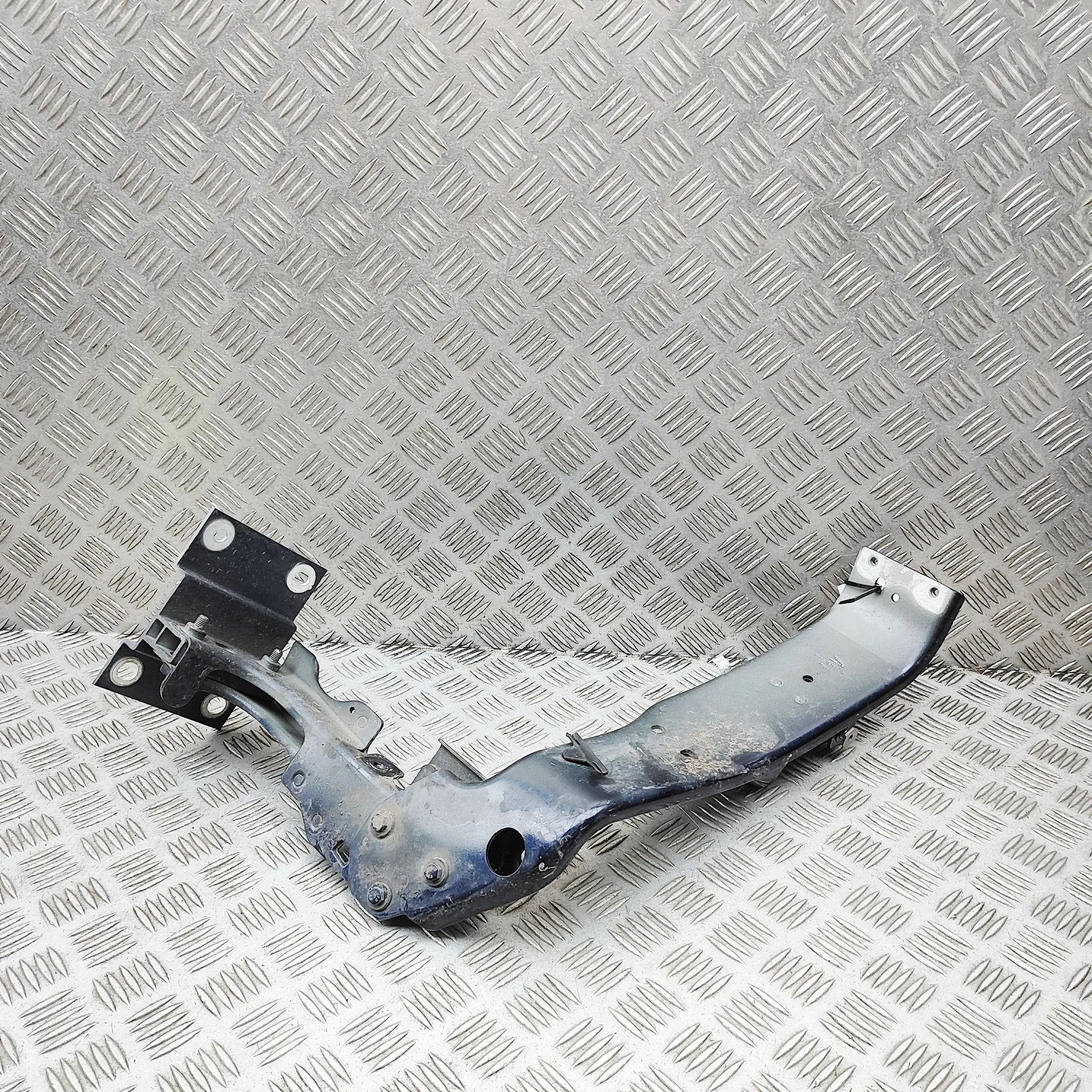 Jaguar F-Type Right Headlight Bracket MX53-16794-AB Right Headlight Bracket JAGUAR F-...